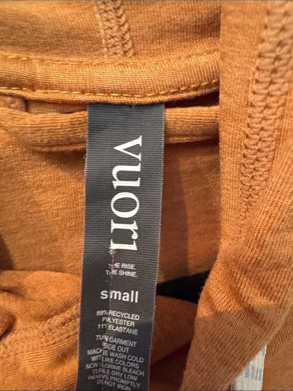 Vuori Women's Halo Essential Hoodie Flax Heather - size small - Image 5