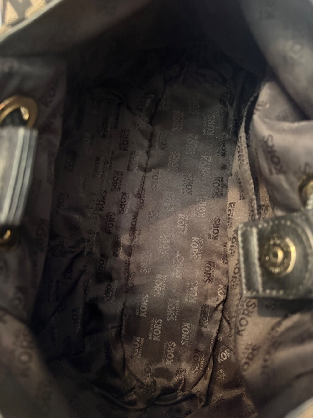 Micheal Micheal Kors East West Signature Tote 🌟 - Image 3