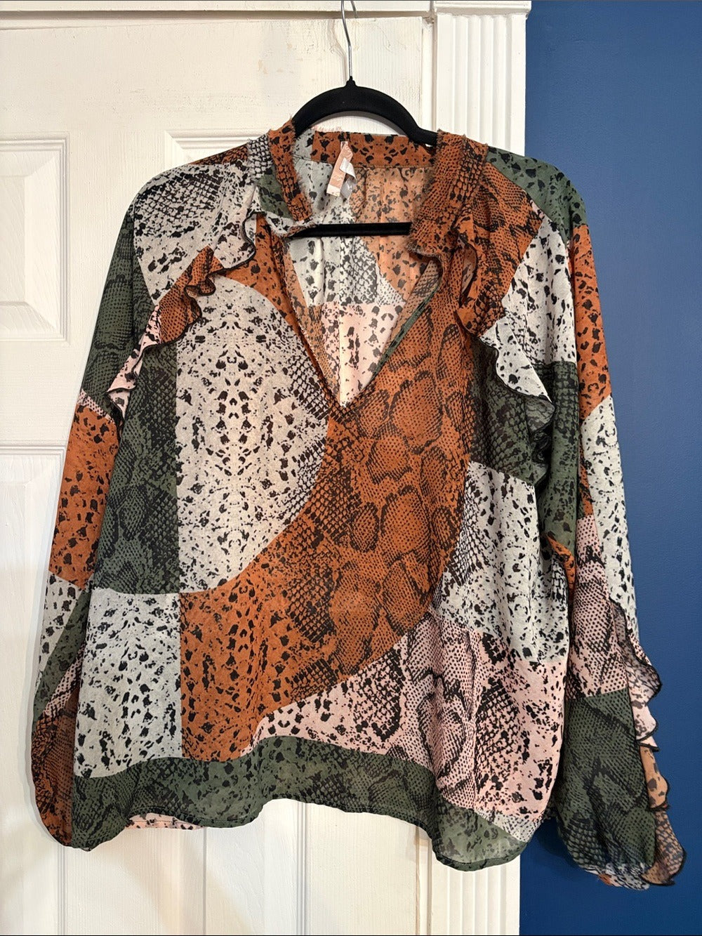 Hutch skin print sheer blouse - size Large - Image 3