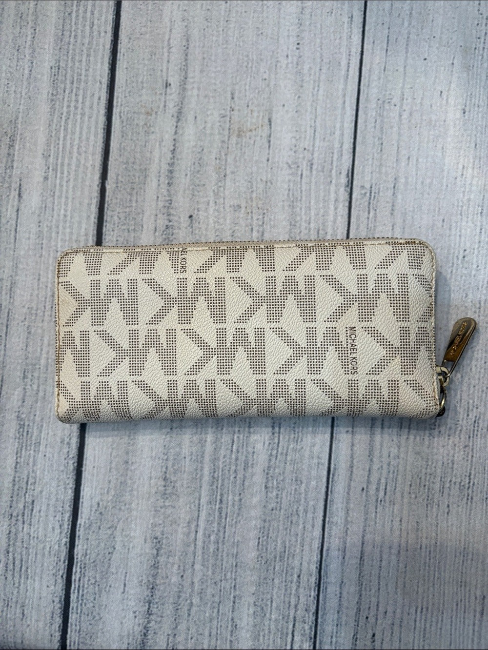 Micheal Micheal Kors Jet Set Monogram Wallet 🌟 - Image 6