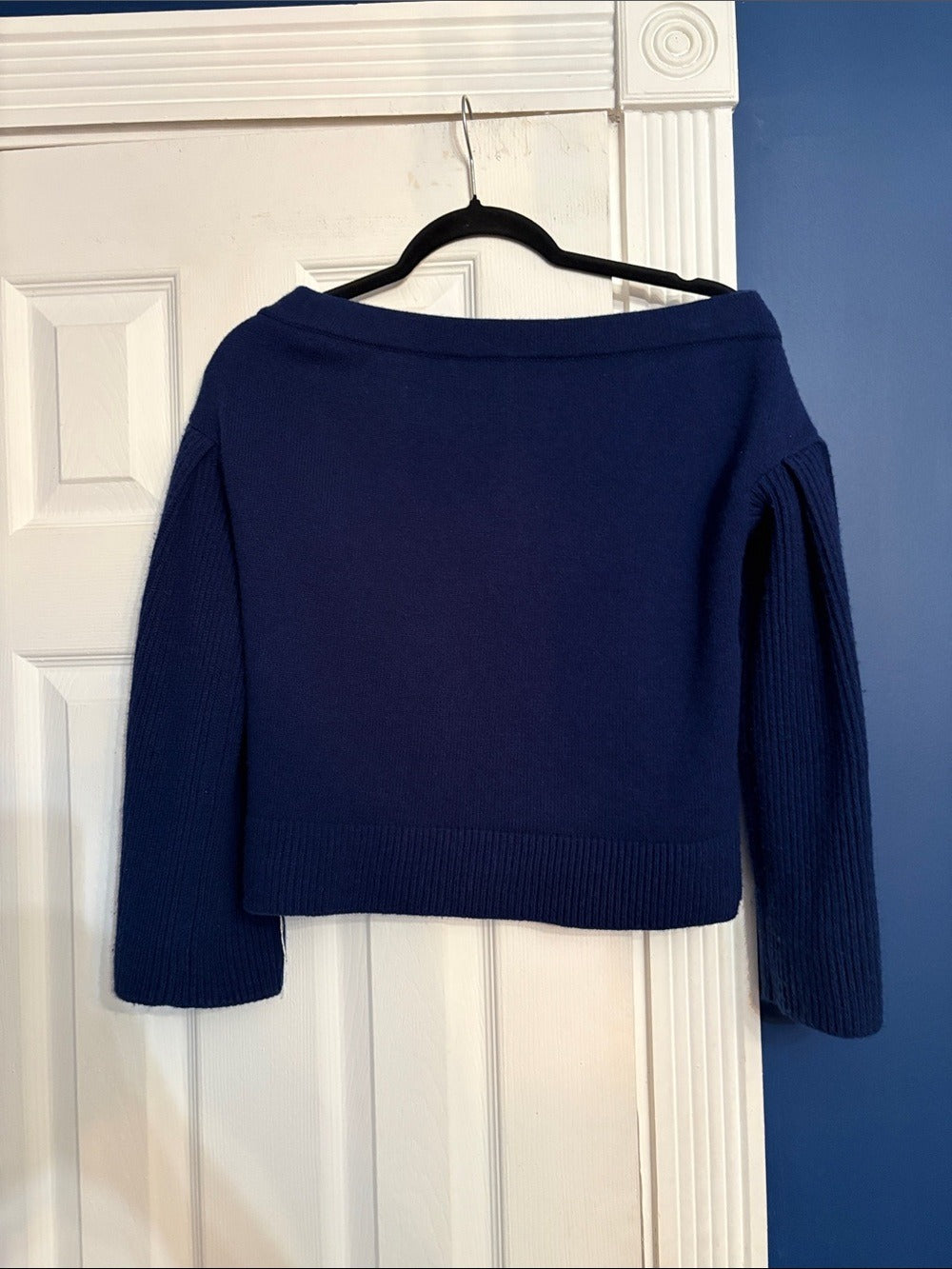 Carolina Herrera Cashmere Sweater - size XS 🌟 - Image 4