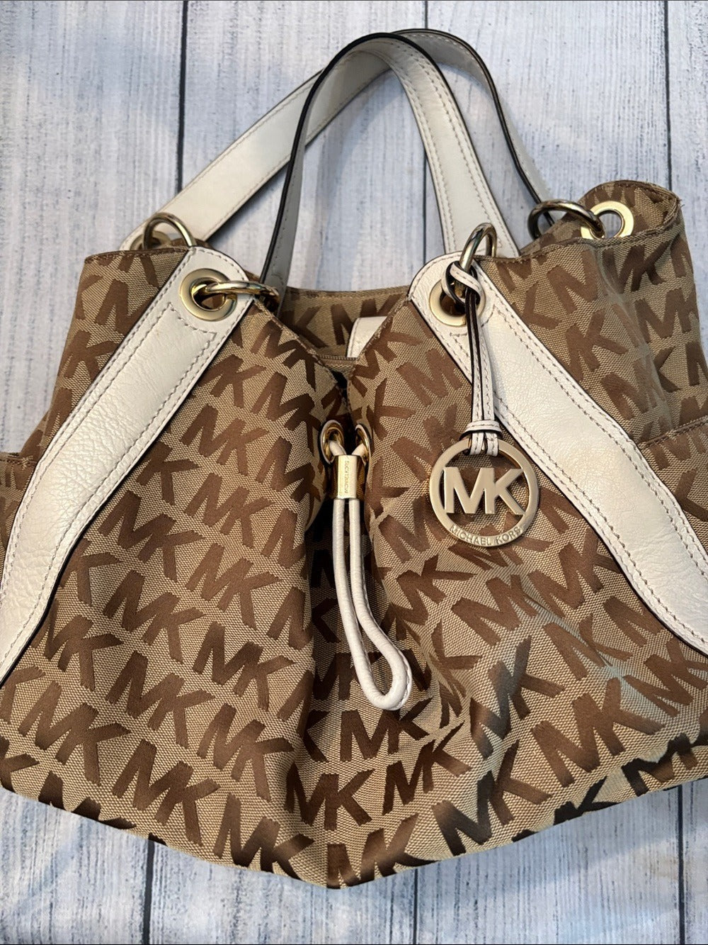 Michael Kors Ludlow Shoulder Bag 🌟 - Image 3