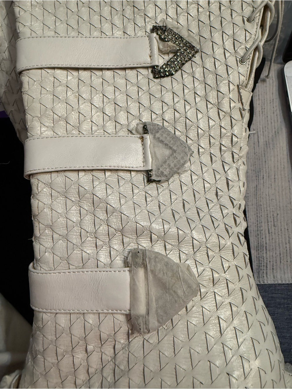 Tara Crystalle white heel boots - size 38 (US 8) 🌟 - Image 3