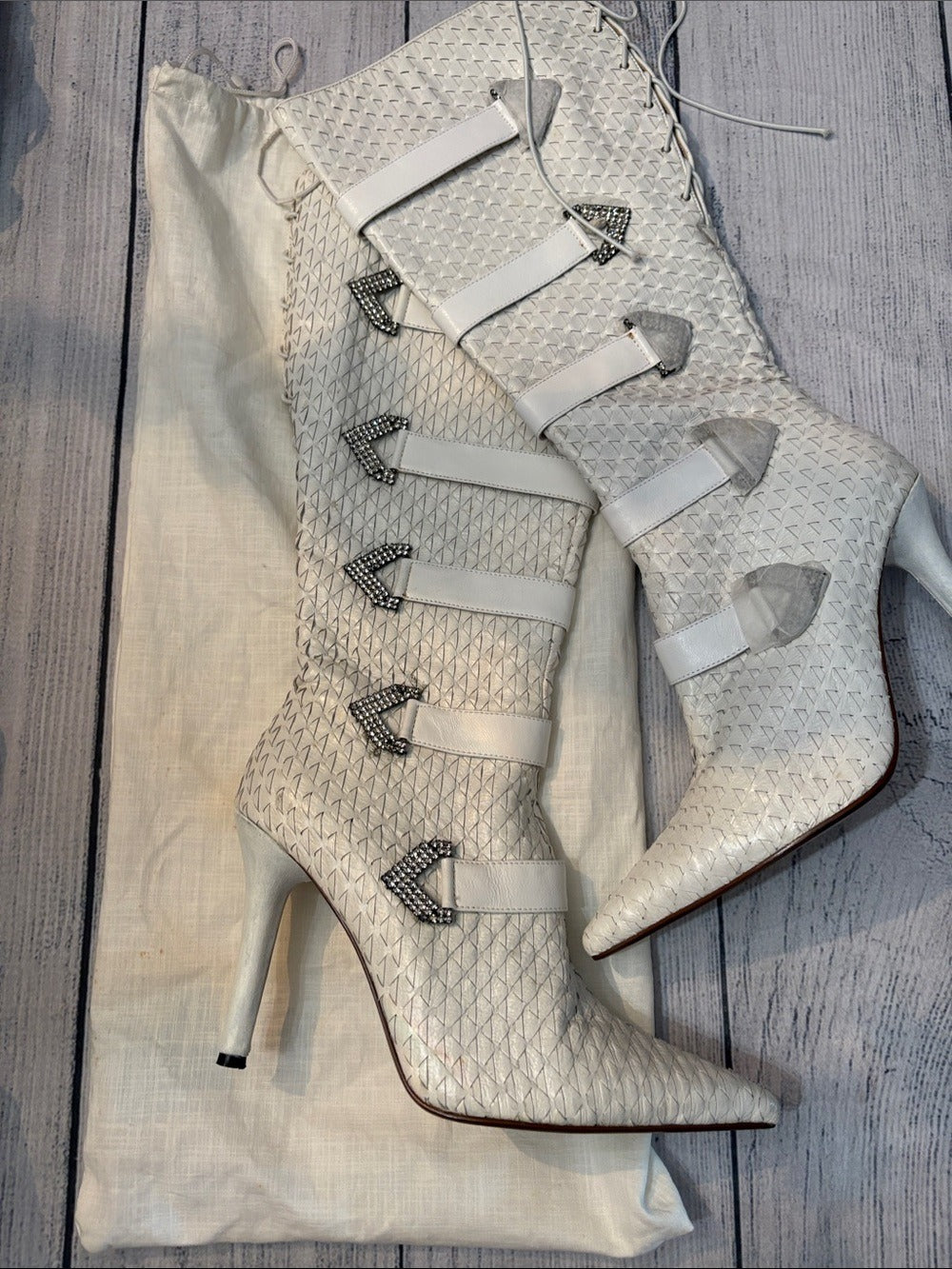 Tara Crystalle white heel boots - size 38 (US 8) 🌟 - Image 5