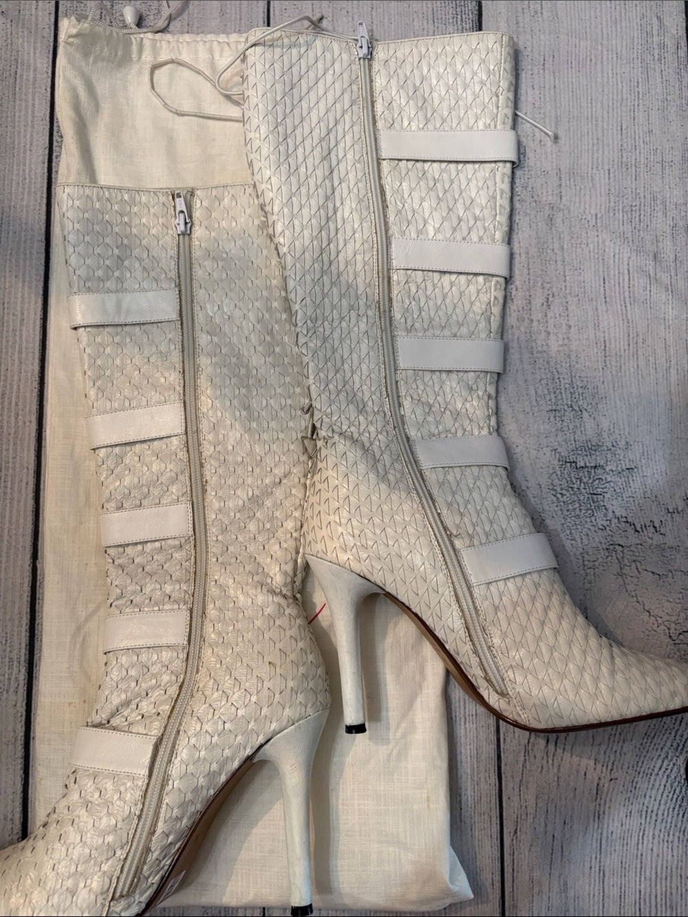 Tara Crystalle white heel boots - size 38 (US 8) 🌟 - Image 6