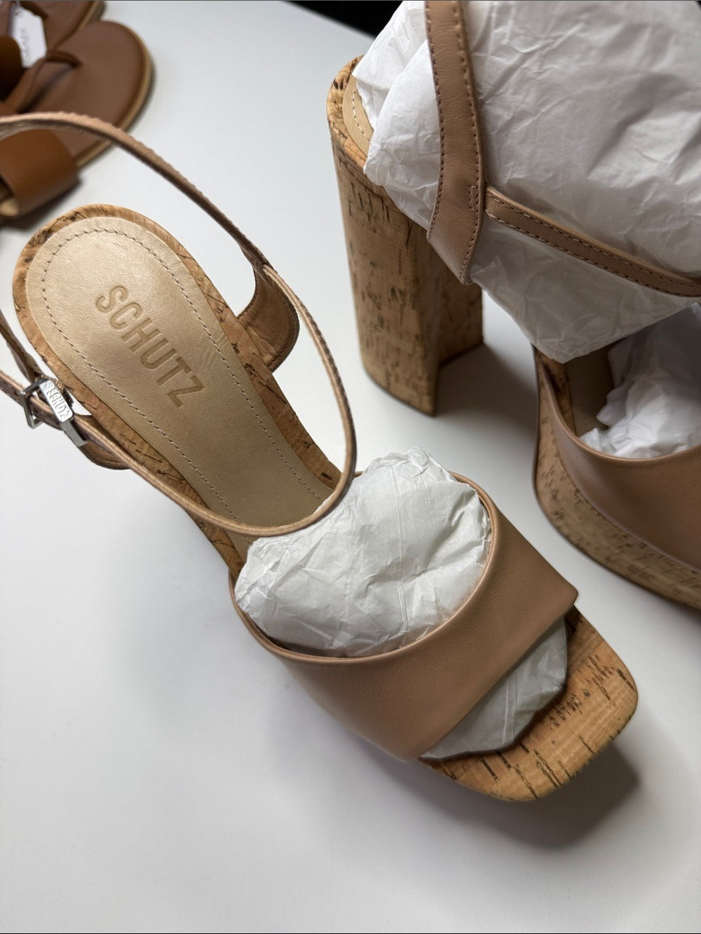 Schutz Glayce Platform Sandal - size 8 🌟 - Image 3