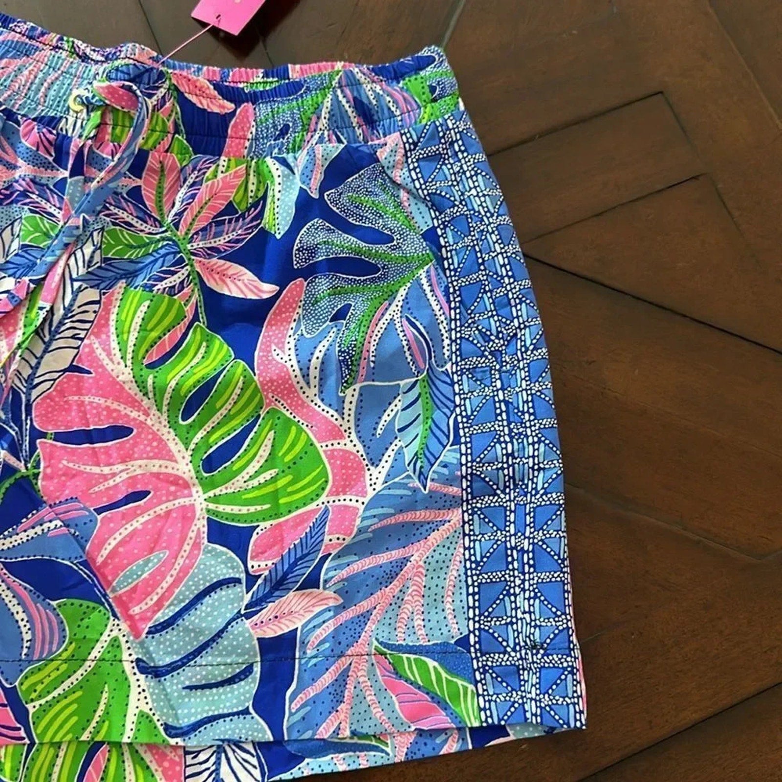 NEW LILLY PULITZER Katia Mid-Rise Shorts Blue Grotto Beleaf In Yourself- size XS