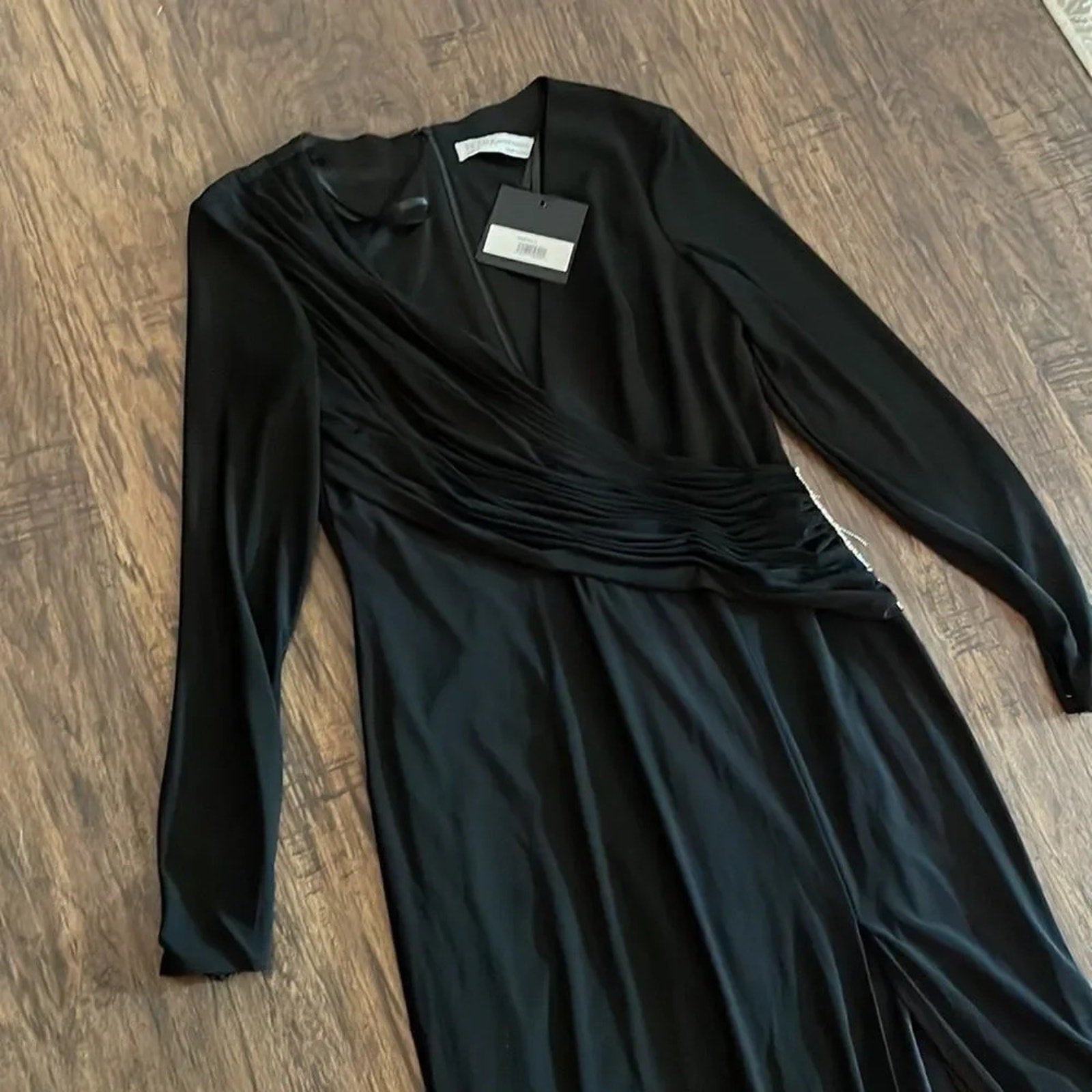 NWT Ieena By Mac Duggal Black dress Style No. 26686 - size. 6