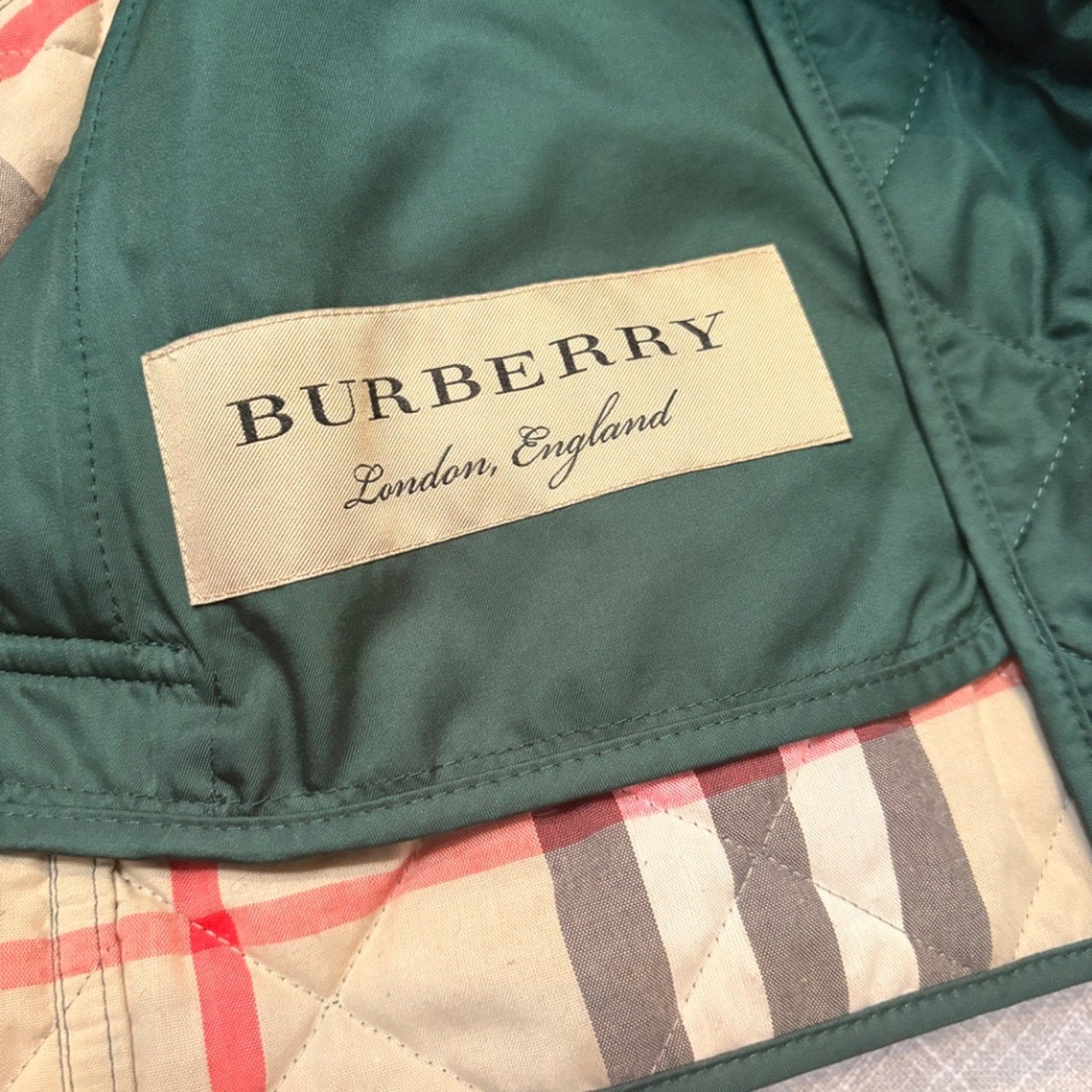 Burberry Fernleigh Quilted Jacket - XL