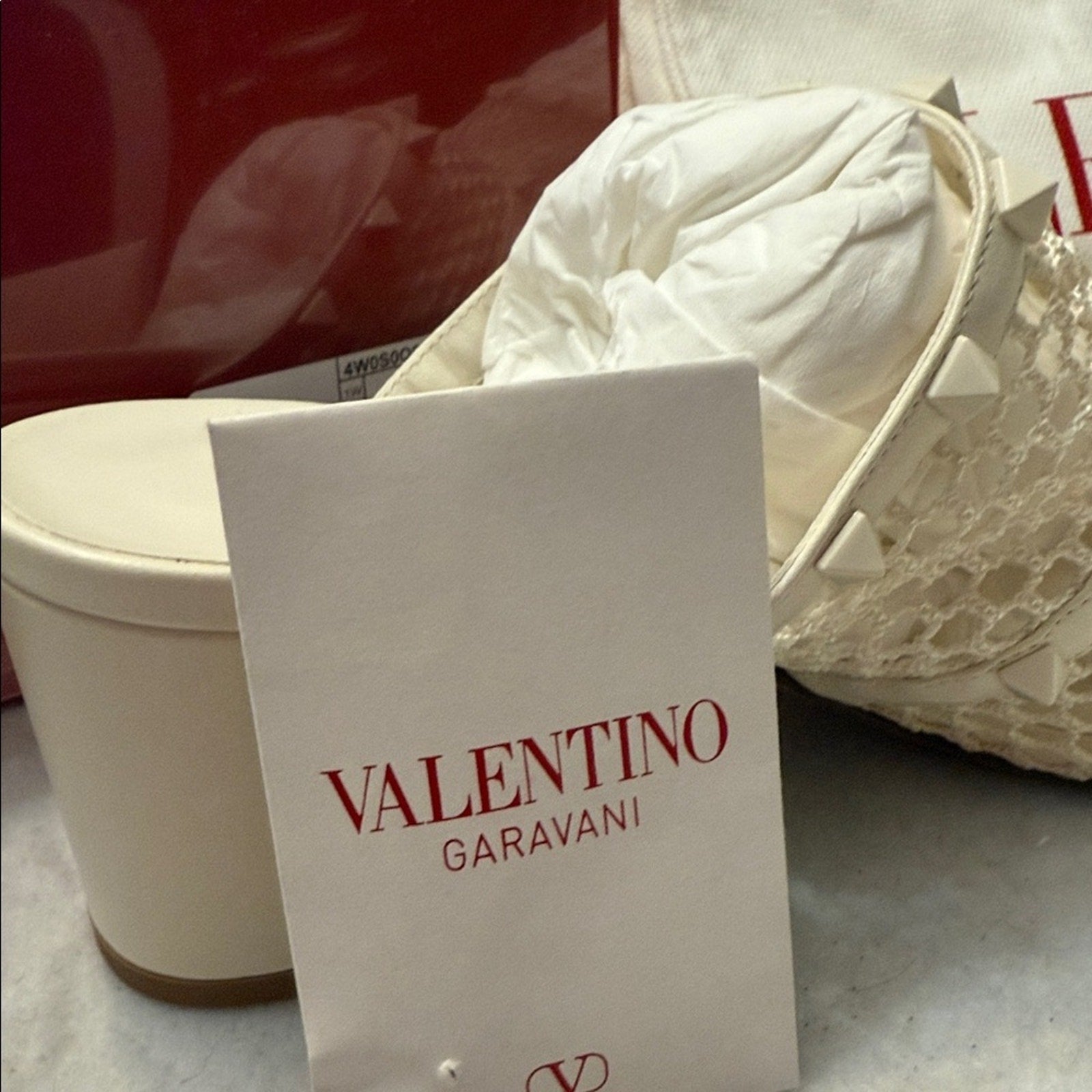 NEW  VALENTINO WOMEN'S ROCKSTUD MESH SLIDER SANDALS 60MM IN IVORY - size 38 (8)