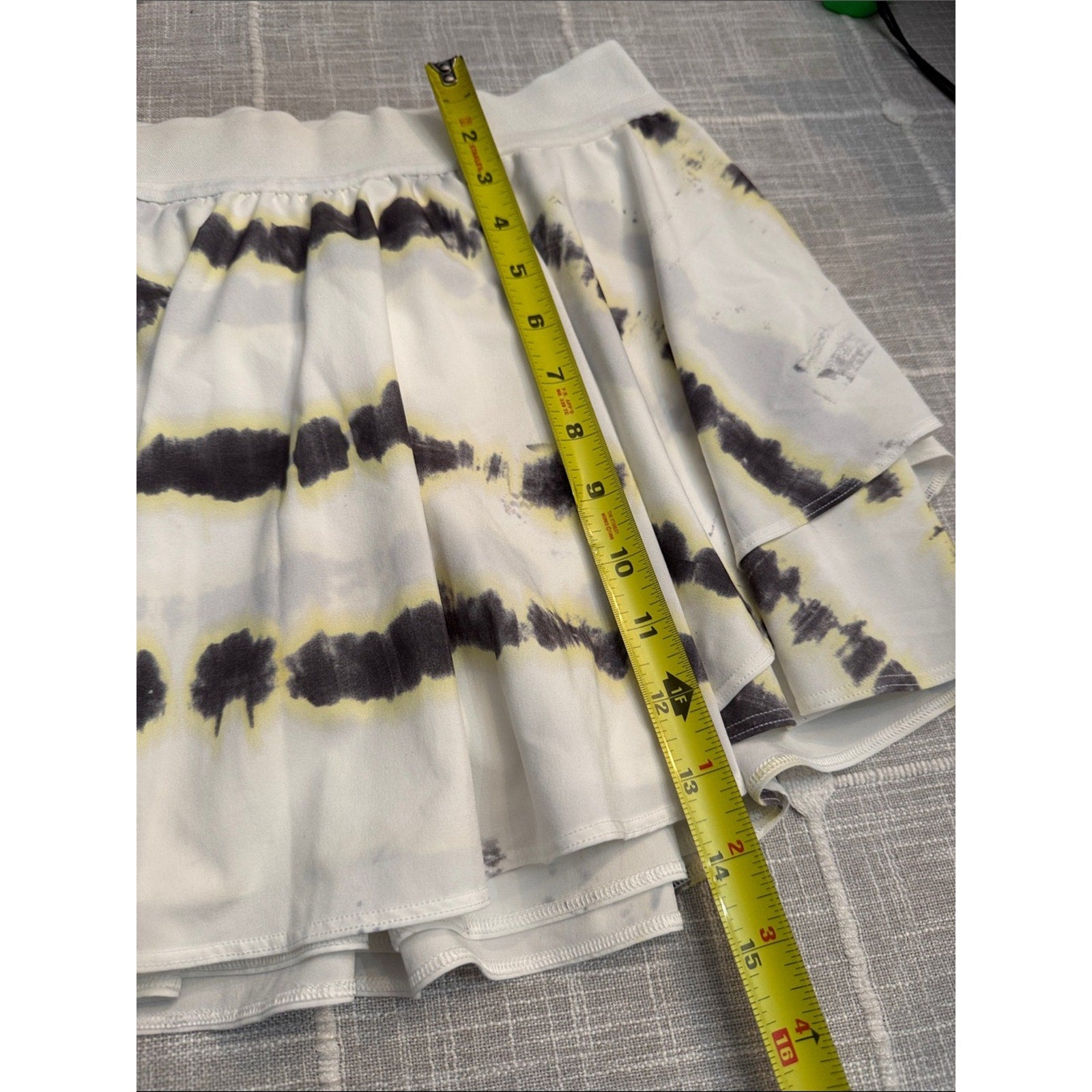 Lululemon Court Rival High-Rise Skirt - 6 🌟