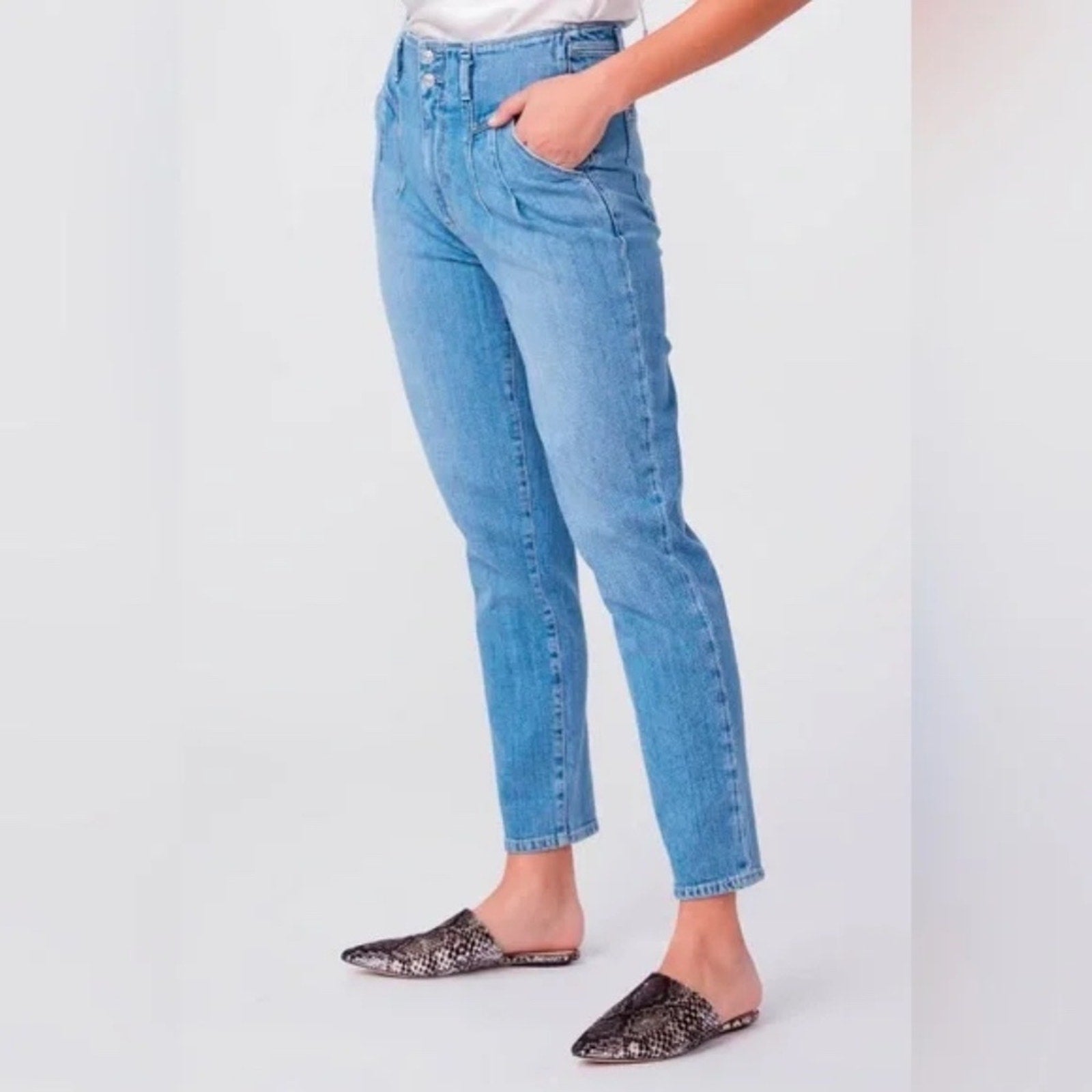 Paige Denim Sarah Straight Ankle Jeans Rumee Pleated Double Button - size 28