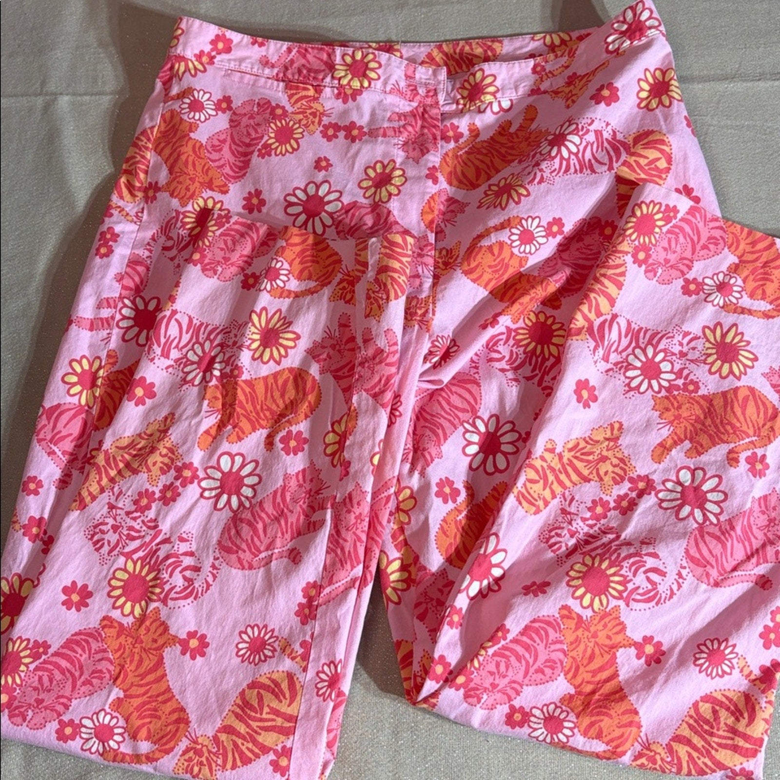 LILLY PULITZER LILLY CAPRI TANGO TIGERS - size 4