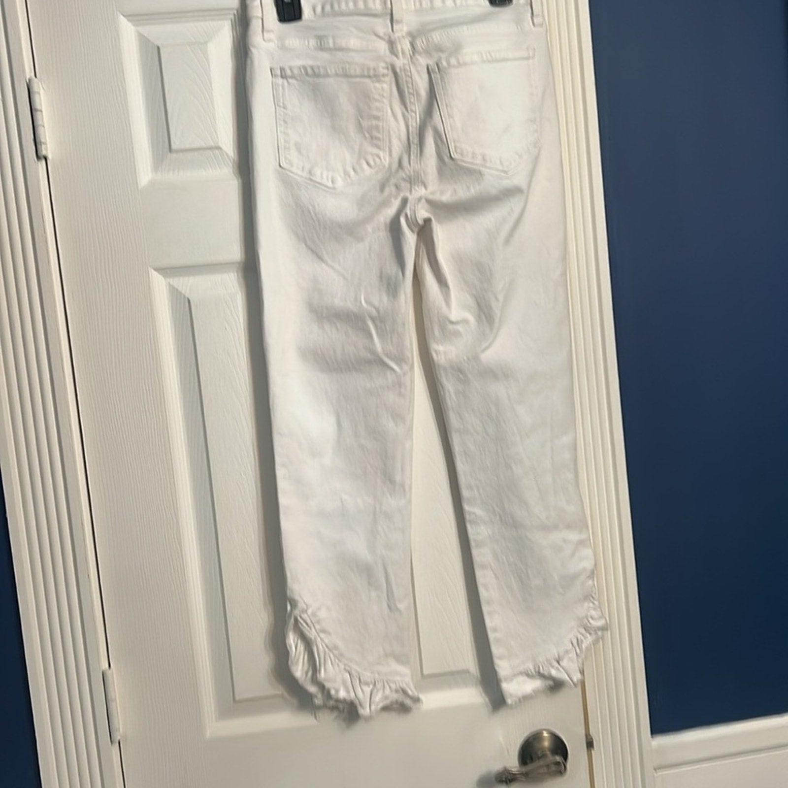 PAIGE Hoxton Straight Ruffle-Detail Ankle Jeans - size 29