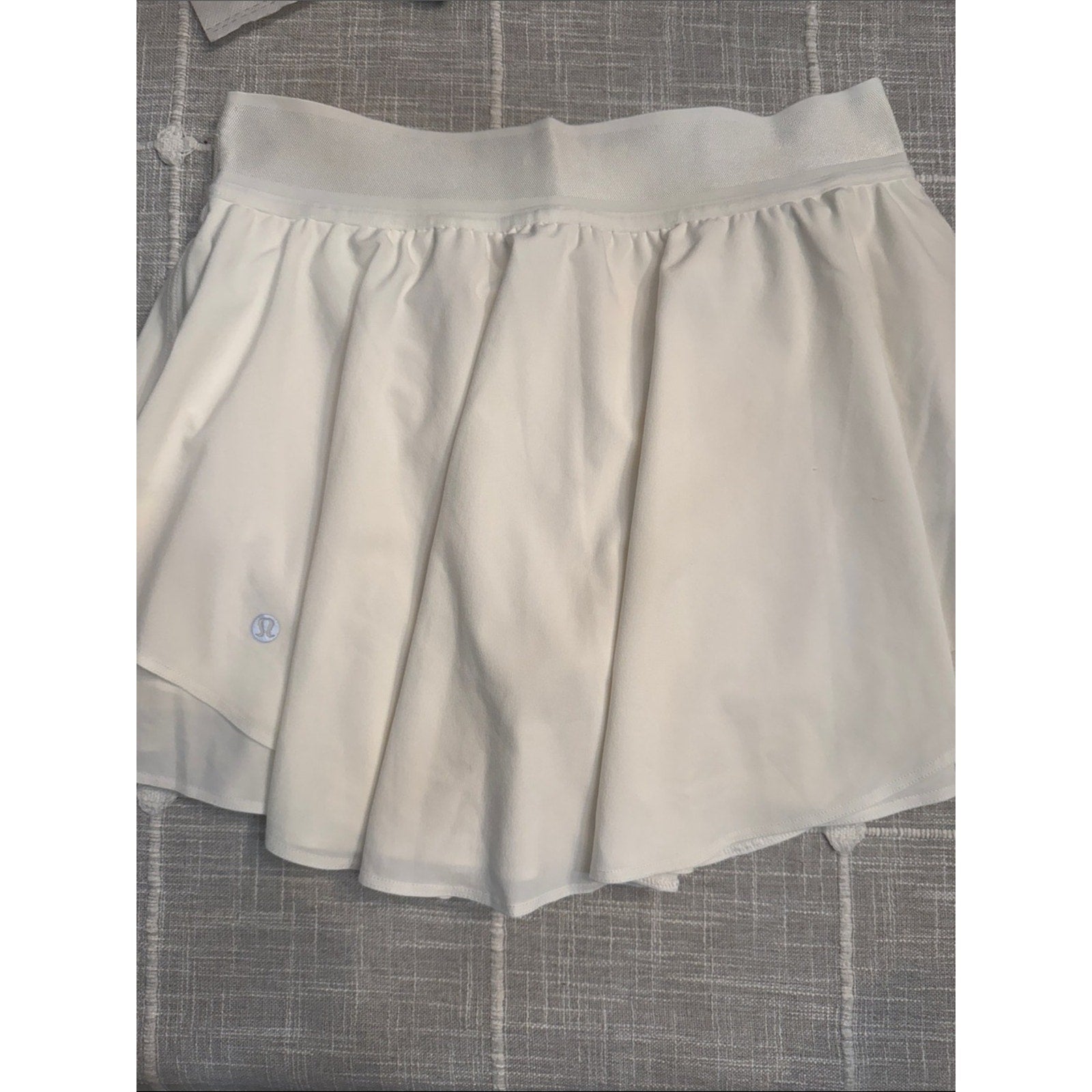 Lululemon Court Rival Perforated High-Rise Skirt - 6 🌟