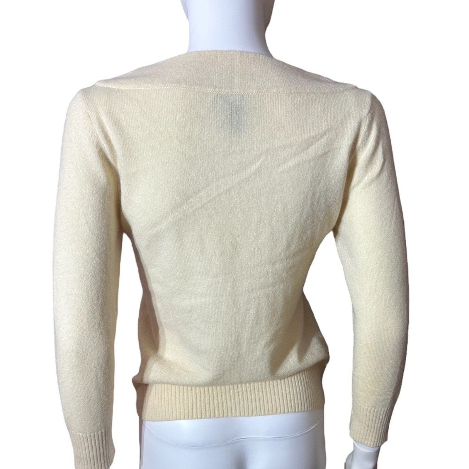 Theory Creme 100% Cashmere Boatneck Sweater - S
