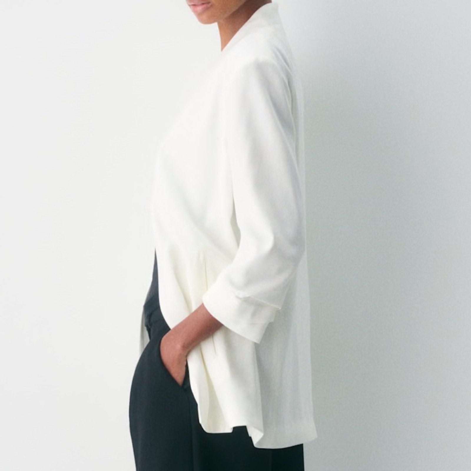 BABATON Aritzia Power Linen Blazer Jacket Open Front Ruched Sleeve - size 8