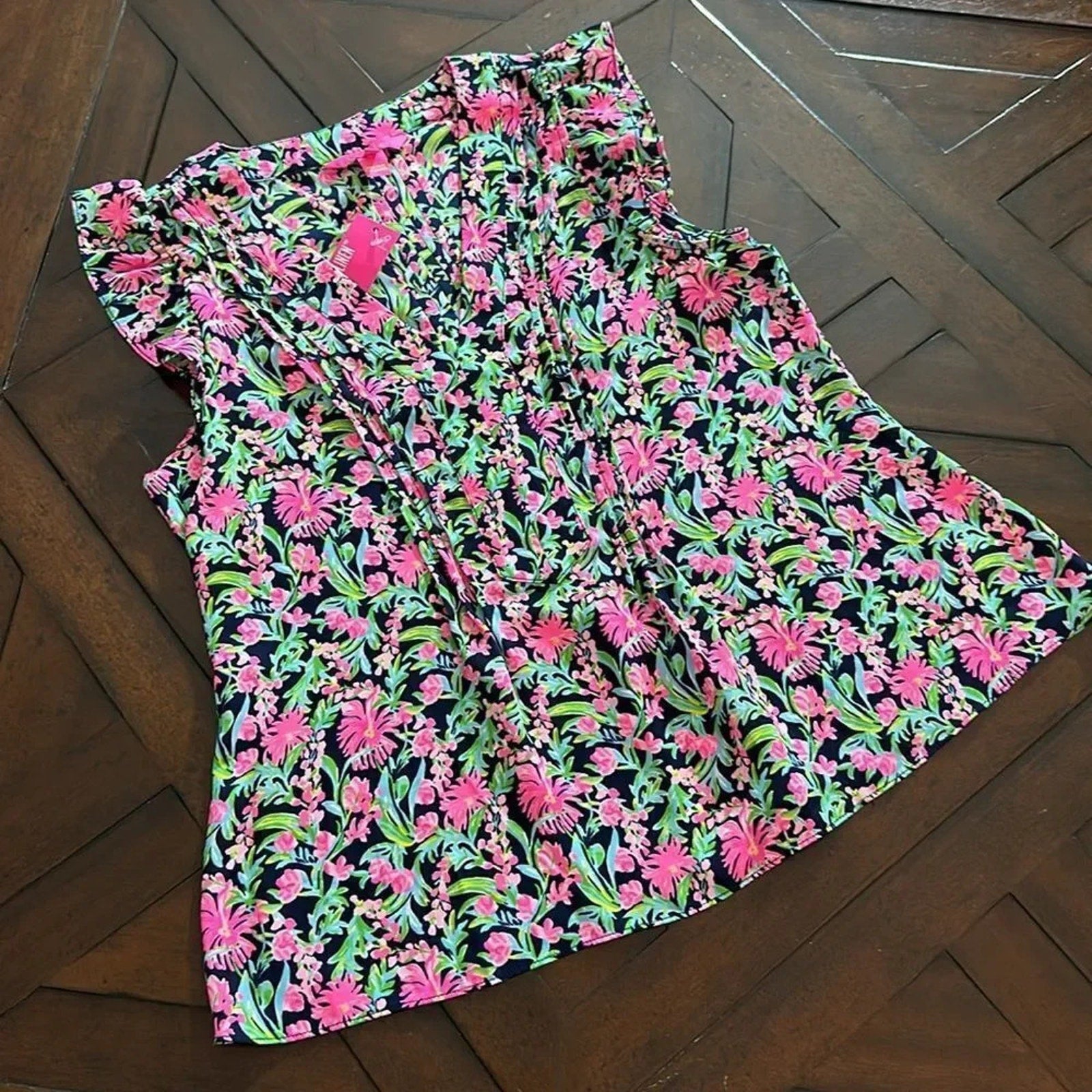 NWT Lilly Pulitzer Joan Top - size small