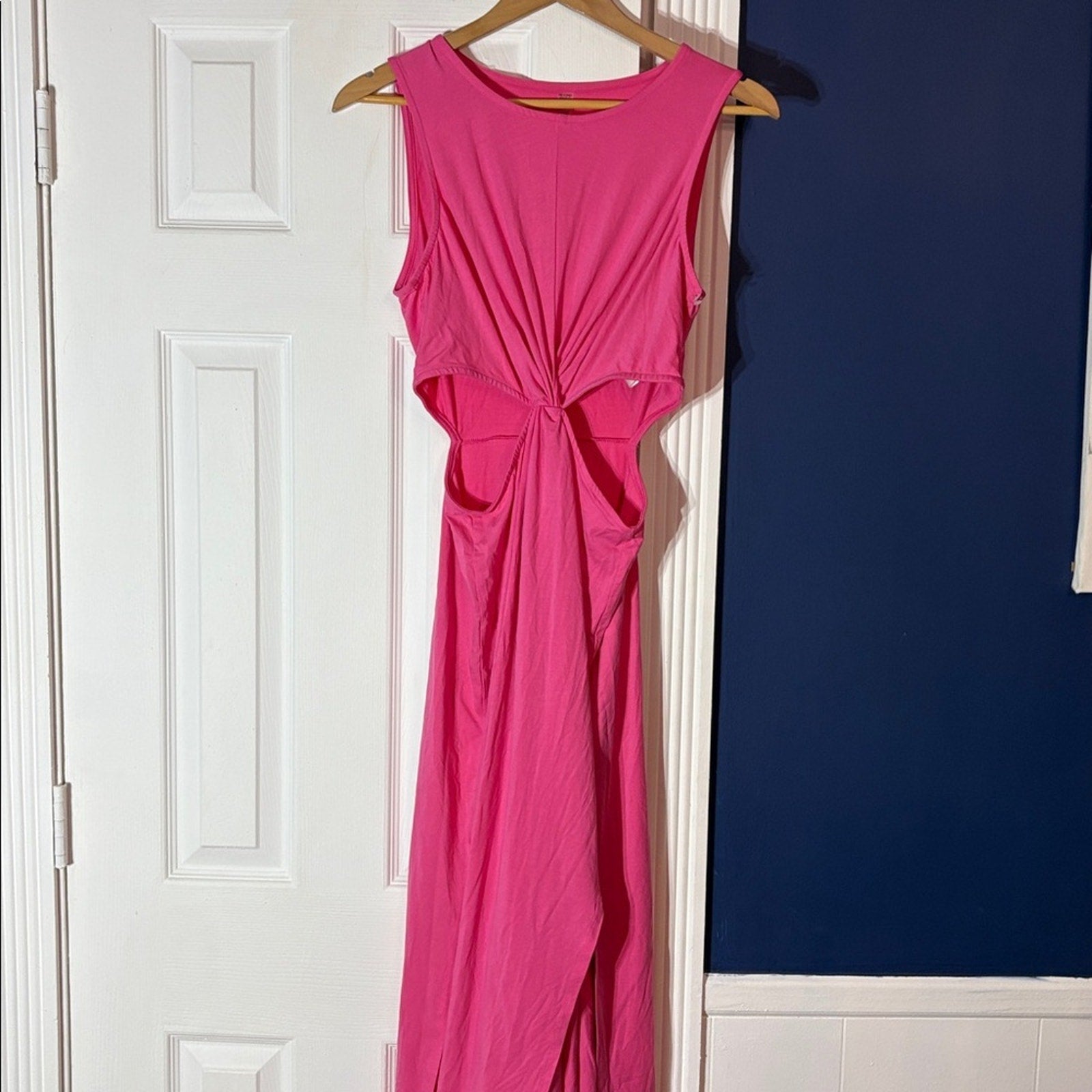 NEW Beyond Yoga Women's Around The World Front Twist Dress - Carnation Pink - M