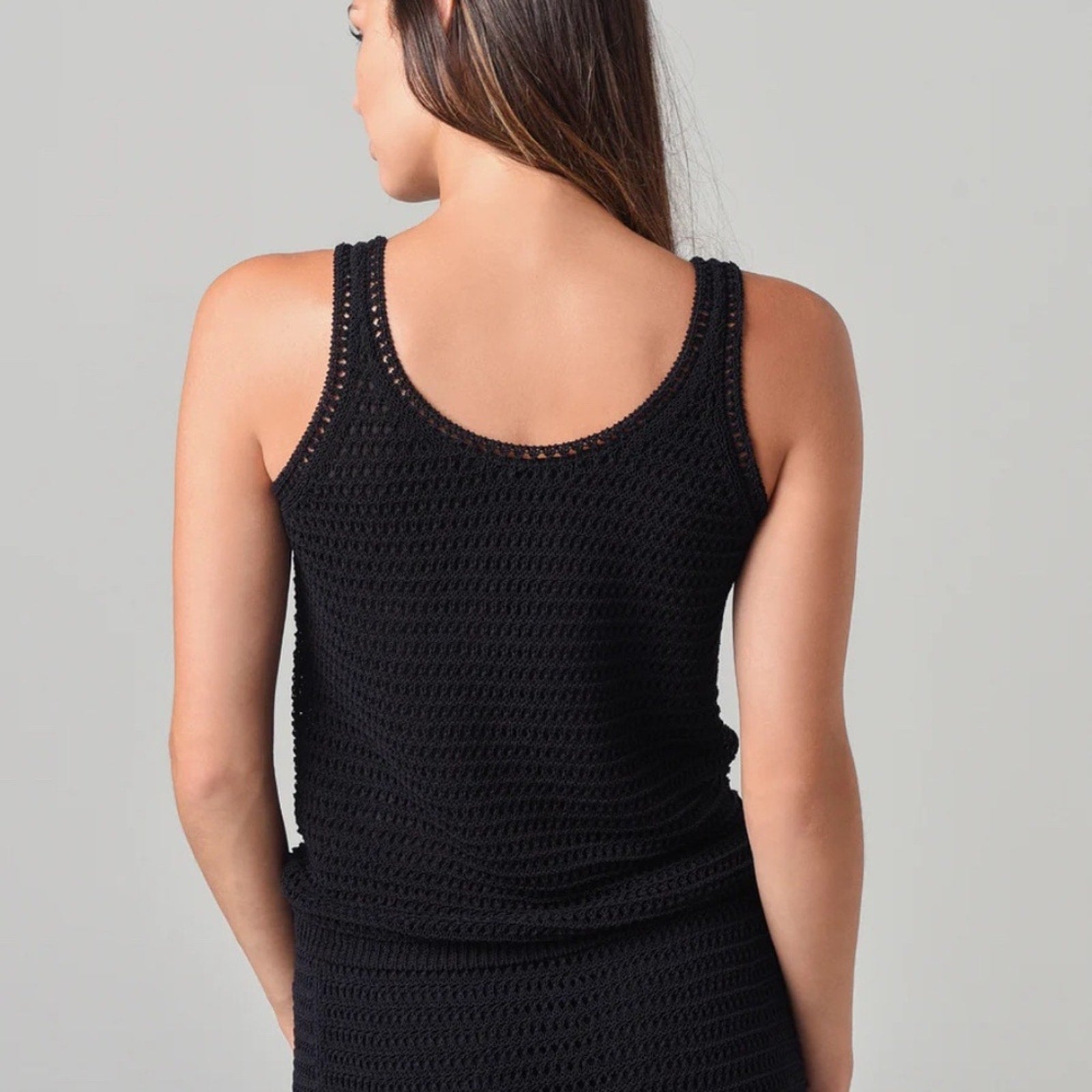 VINCE Women's Crochet Tank Top - size small - NWT