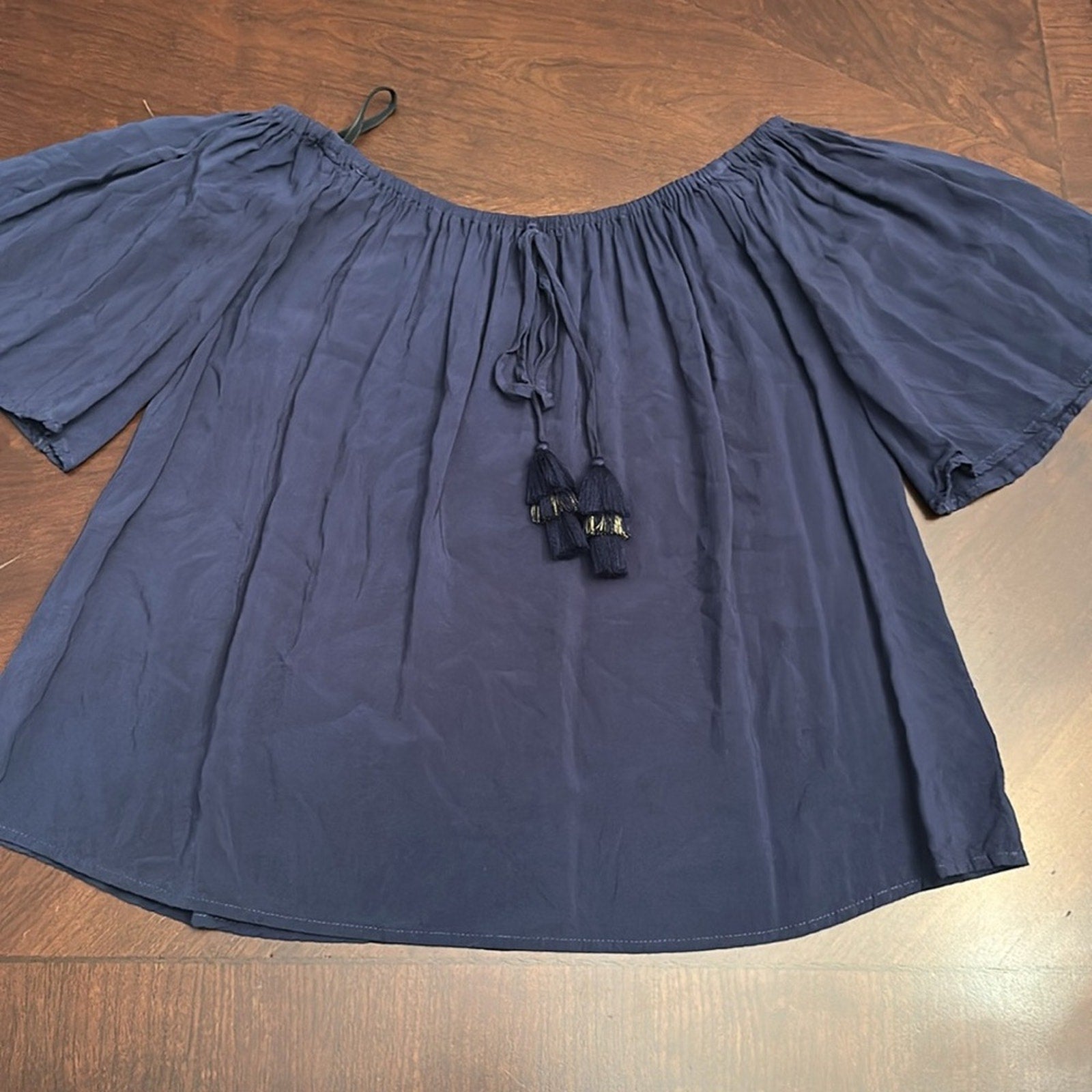 Lilly Pulitzer Sain Tassel Off-The-Shoulder Top - size small