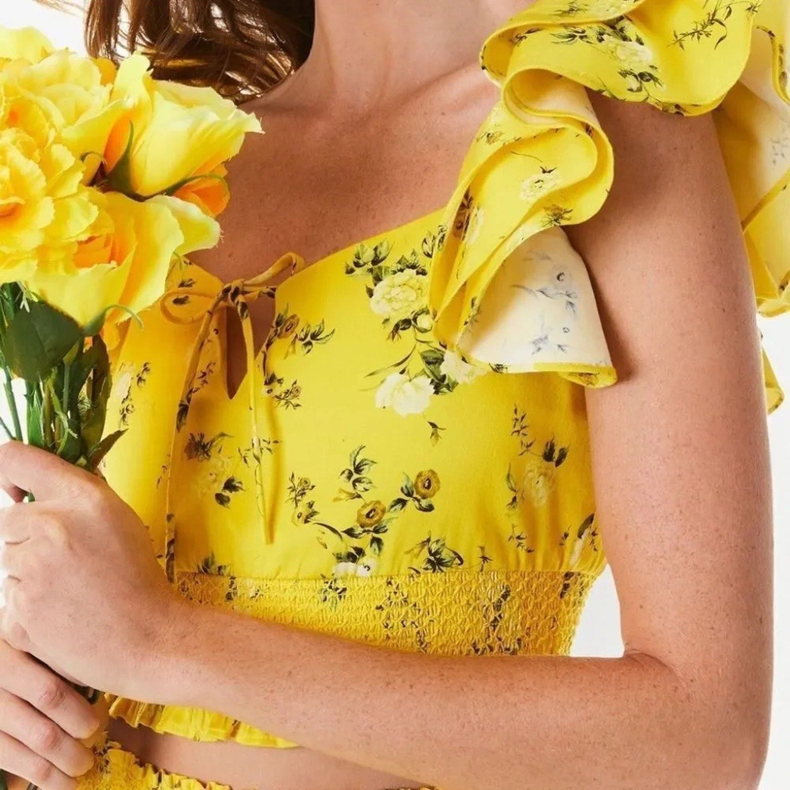 NWOT Alice and Olivia Shanae Floral Print Ruffle Sleeve Crop Top - size XL