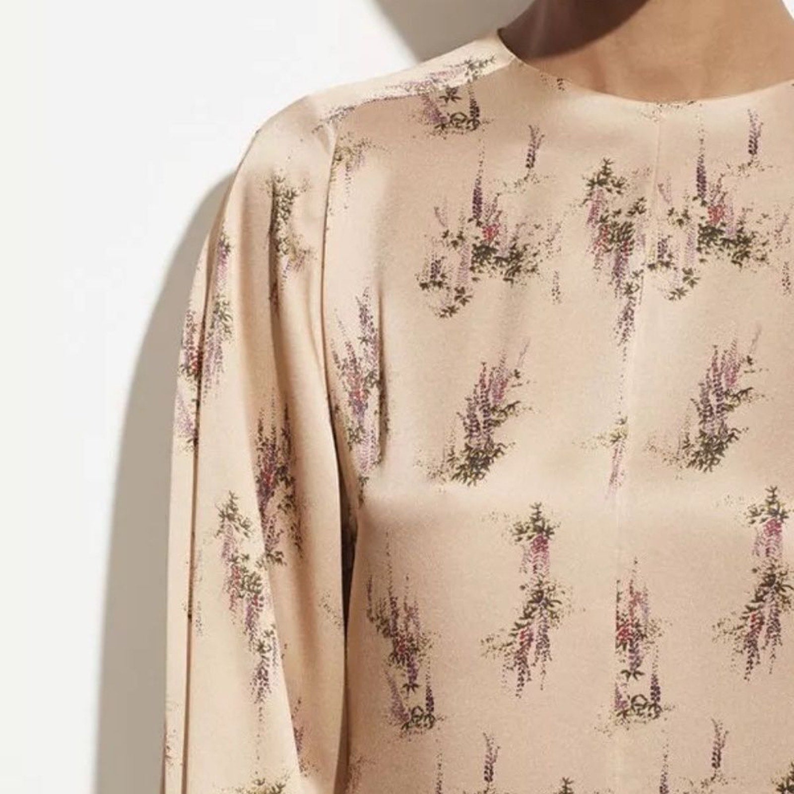 NWT Vince Wisteria Mock Neck Blouse