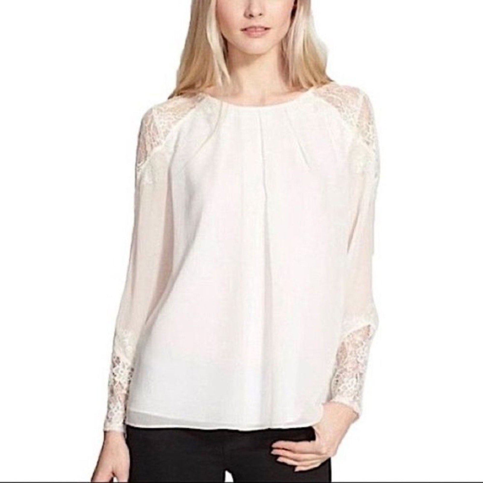 NWT ALICE + OLIVIA Ivory Danyelle Lace in ivory - size M