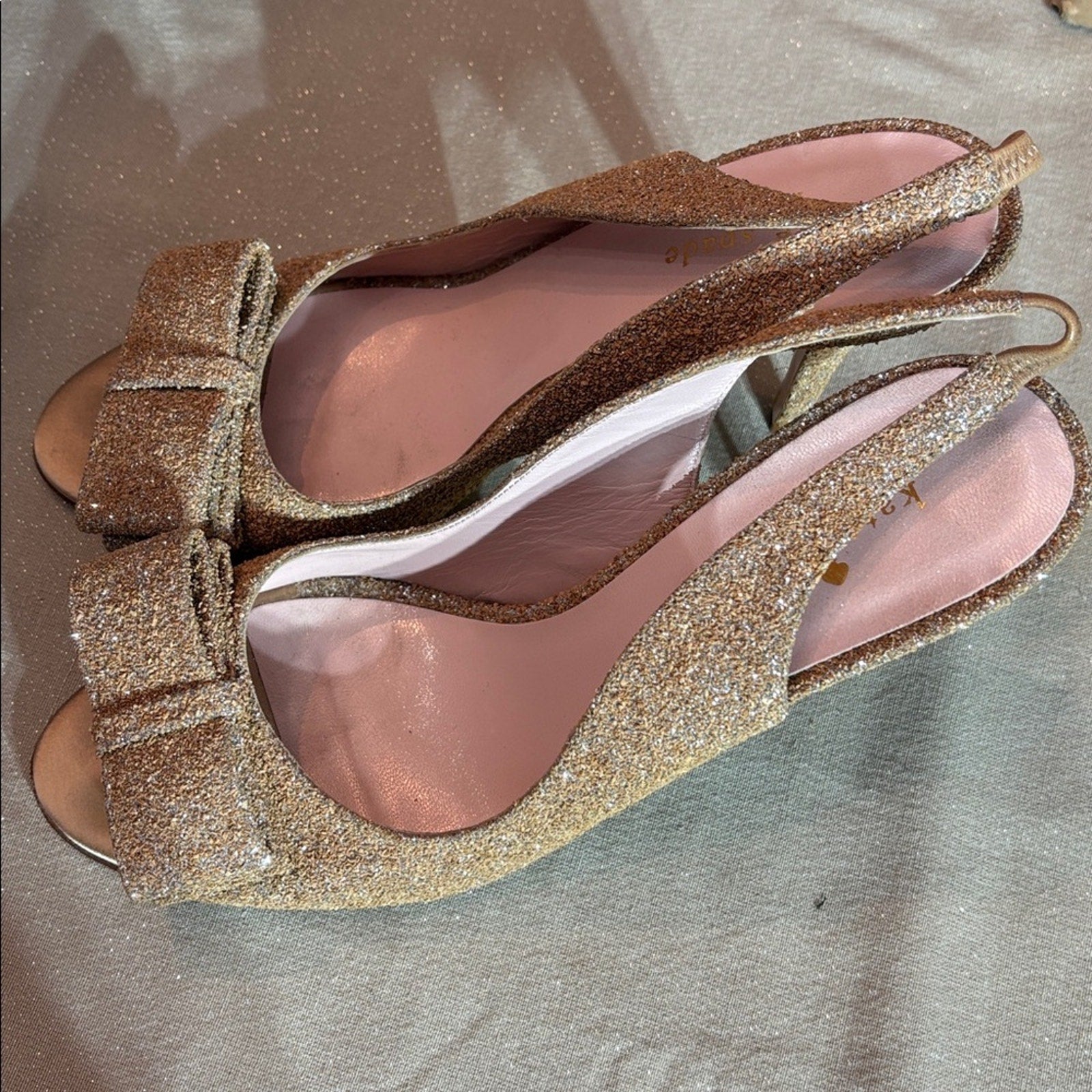 Kate Spade Charm Slingback Pump Glitter Gold - size 8.5
