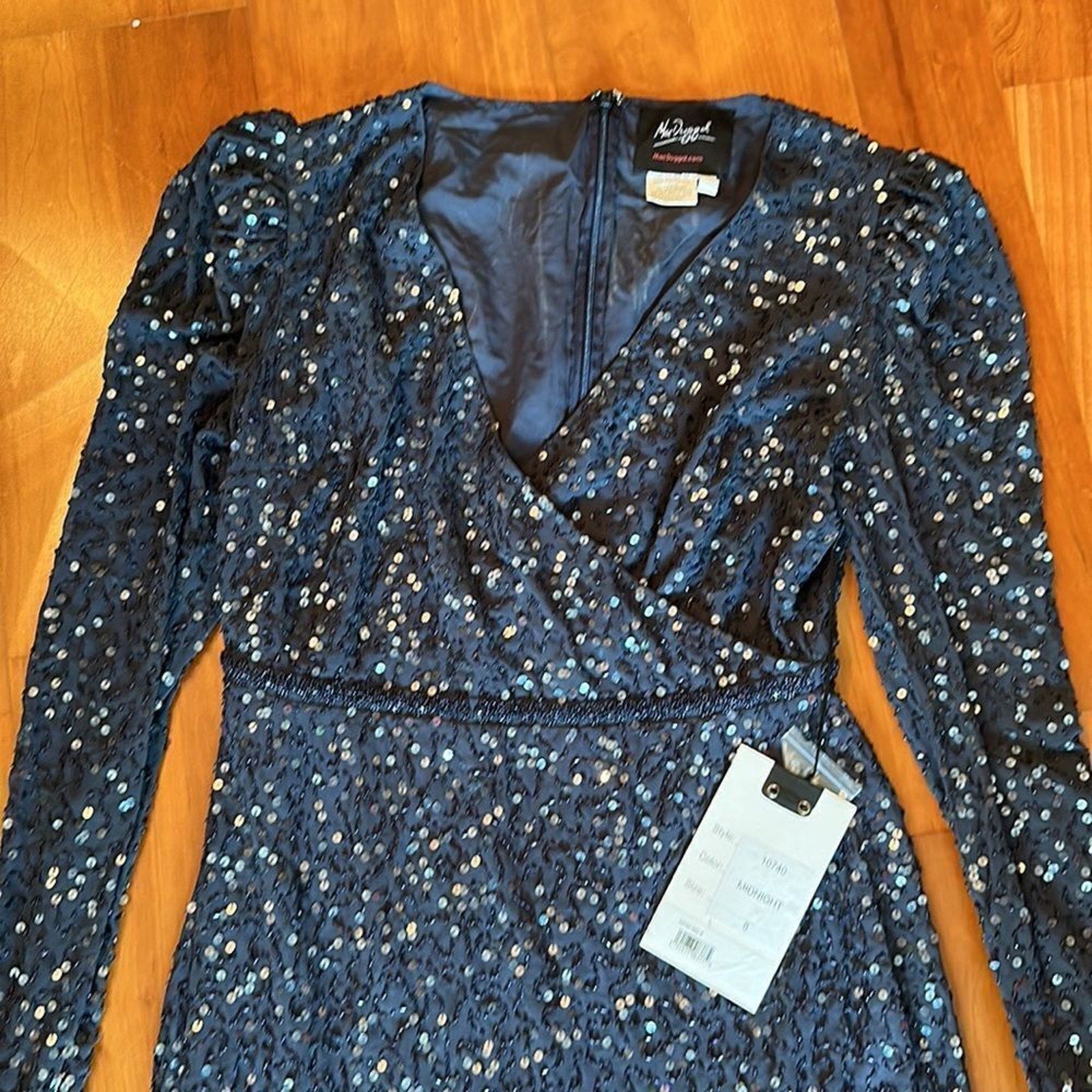 NWT Mac Duggal Fit & Flare Sequin Dress - size 8