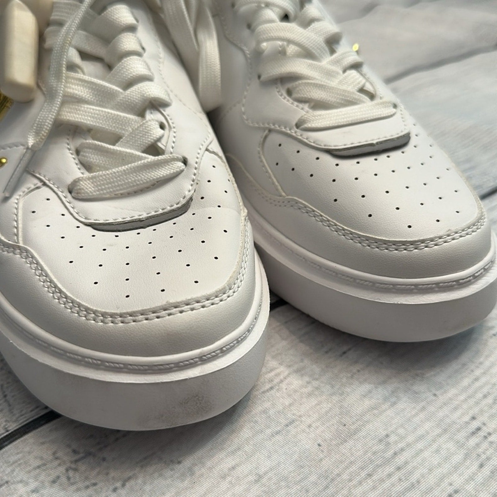 NEW Roberto Cavalli Studded Sneakers White Leather Tennis Athletic Shoes - sz 39