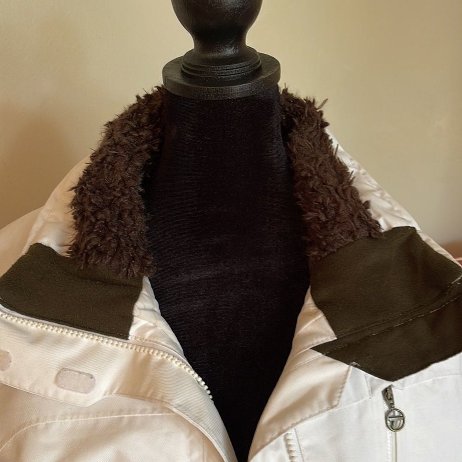 Columbia women titanium Omni-tech Jacket - size L