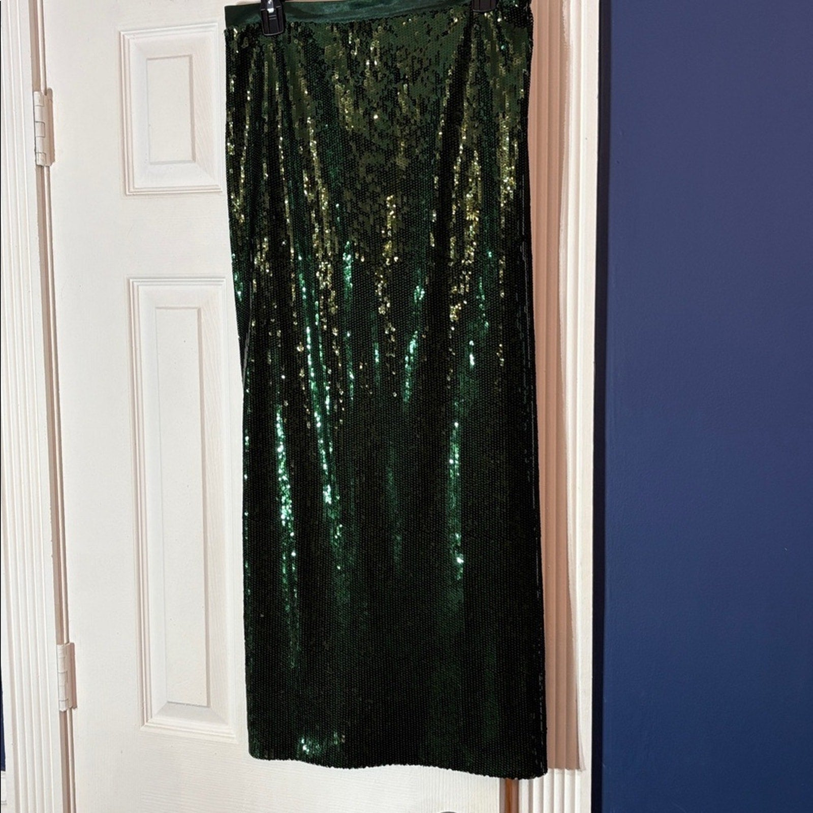 NEW BOSS RELAXED-FIT MIDI SKIRT WITH SEQUIN EMBELLISHMENTS - size M