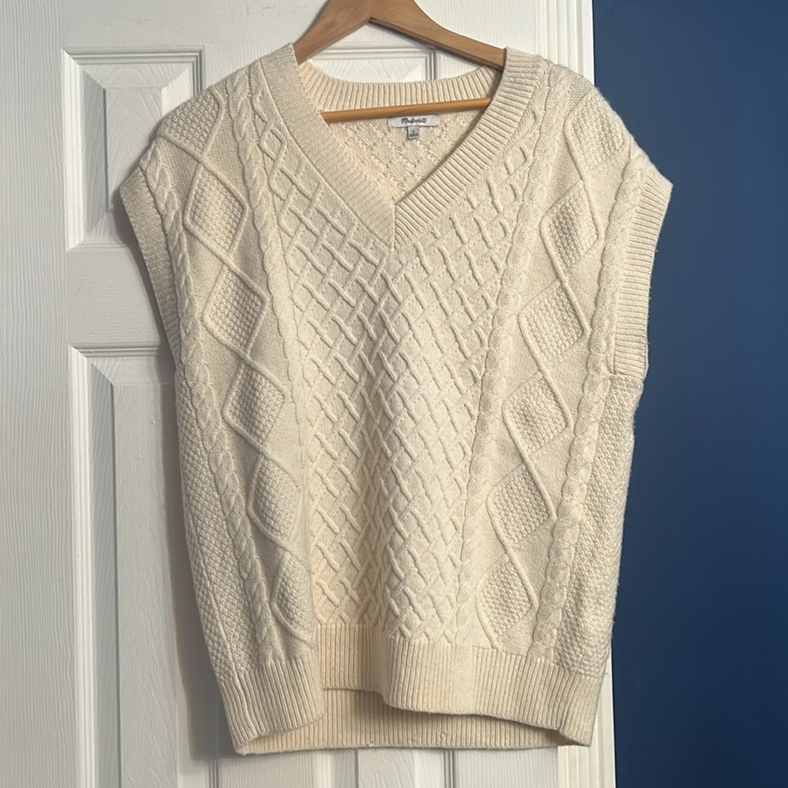 NEW Madewell Cable-Knit V-Neck Sweater Vest - size small