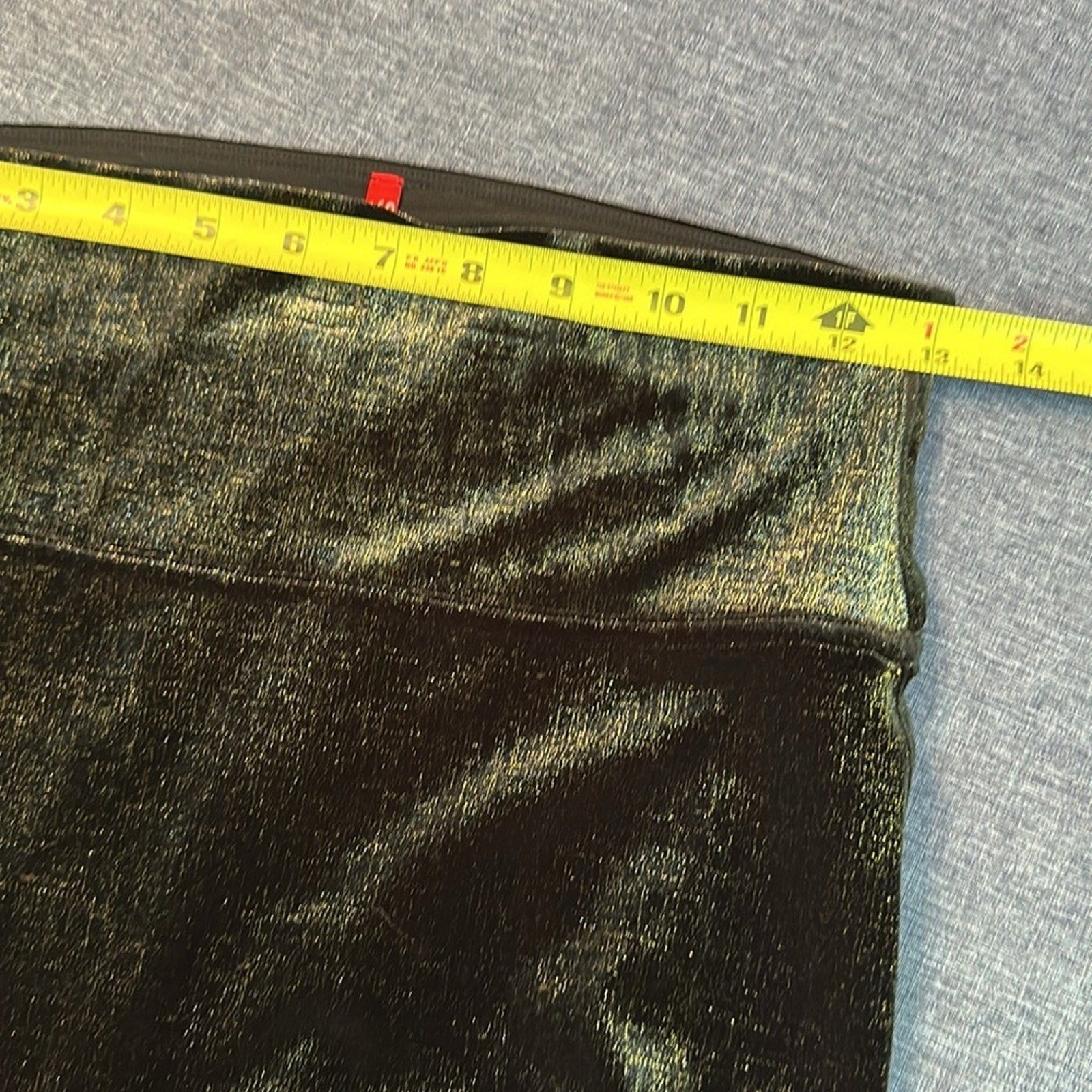 Spanx Velvet Shine Legging - Black & Good Metallic Soft Medium Shaping - size M