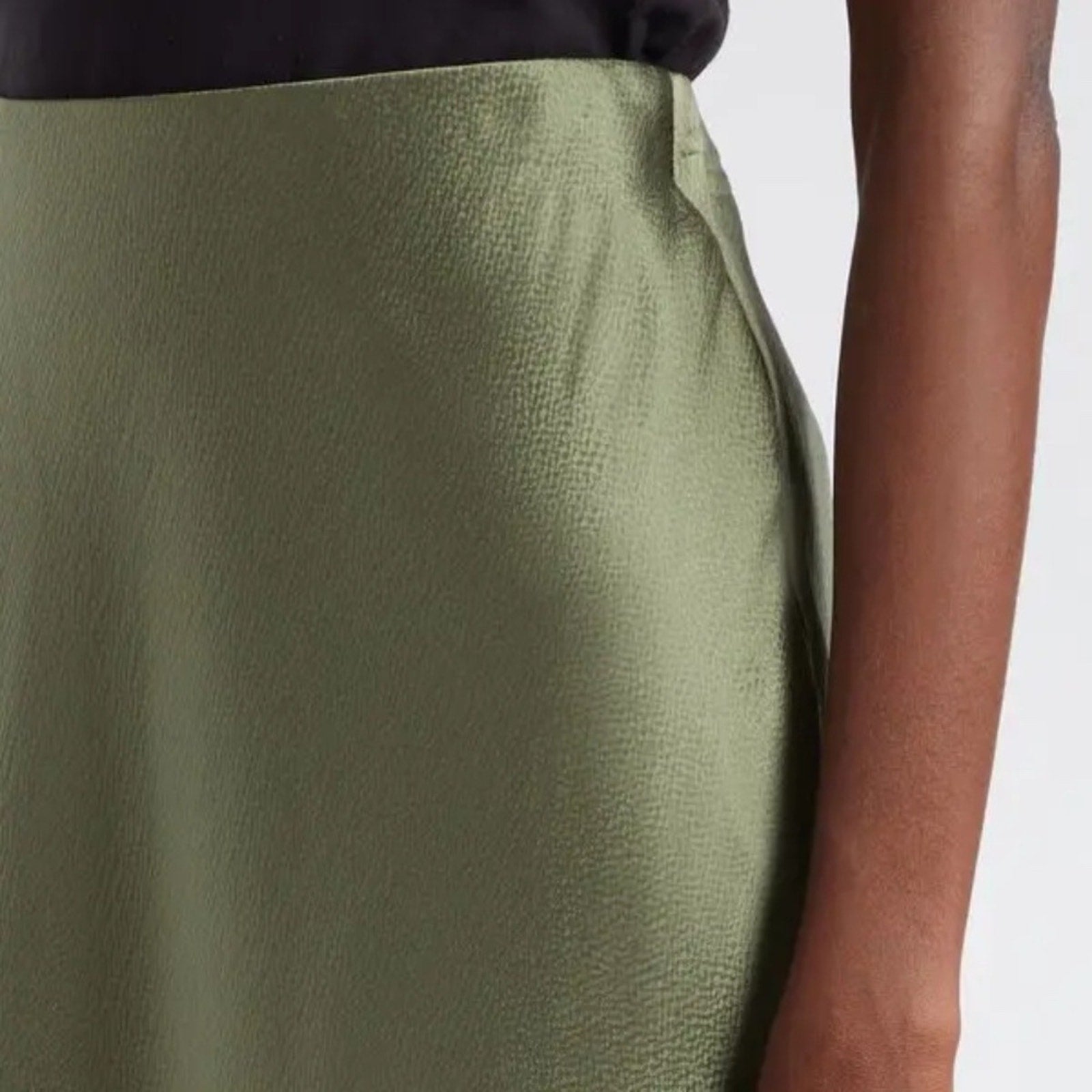 Xirena Audrina Textured Silk Skirt In Serpentine - size Large - NWT