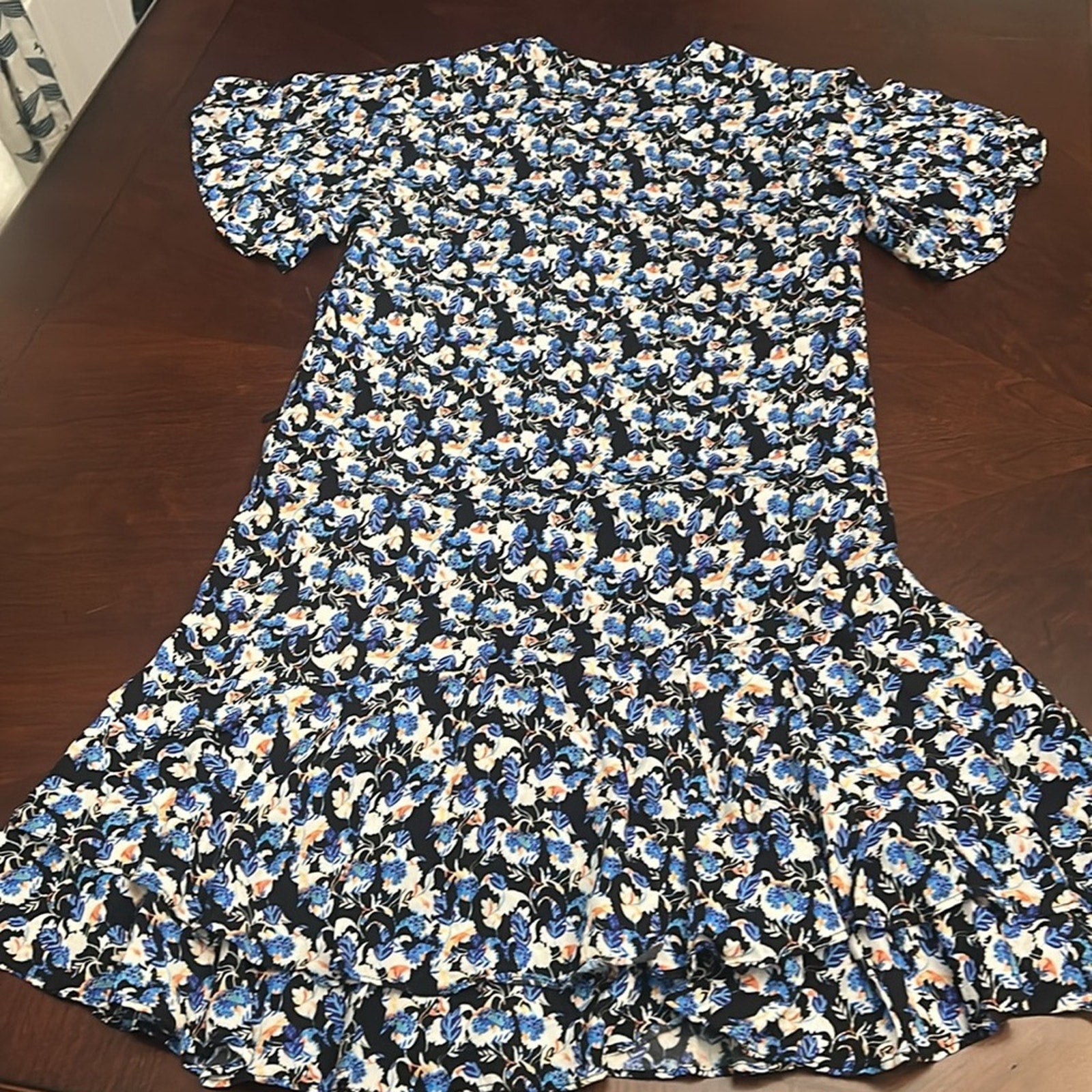 REISS Lulu Ditsy Print Flippy Dress in Blue - size 2