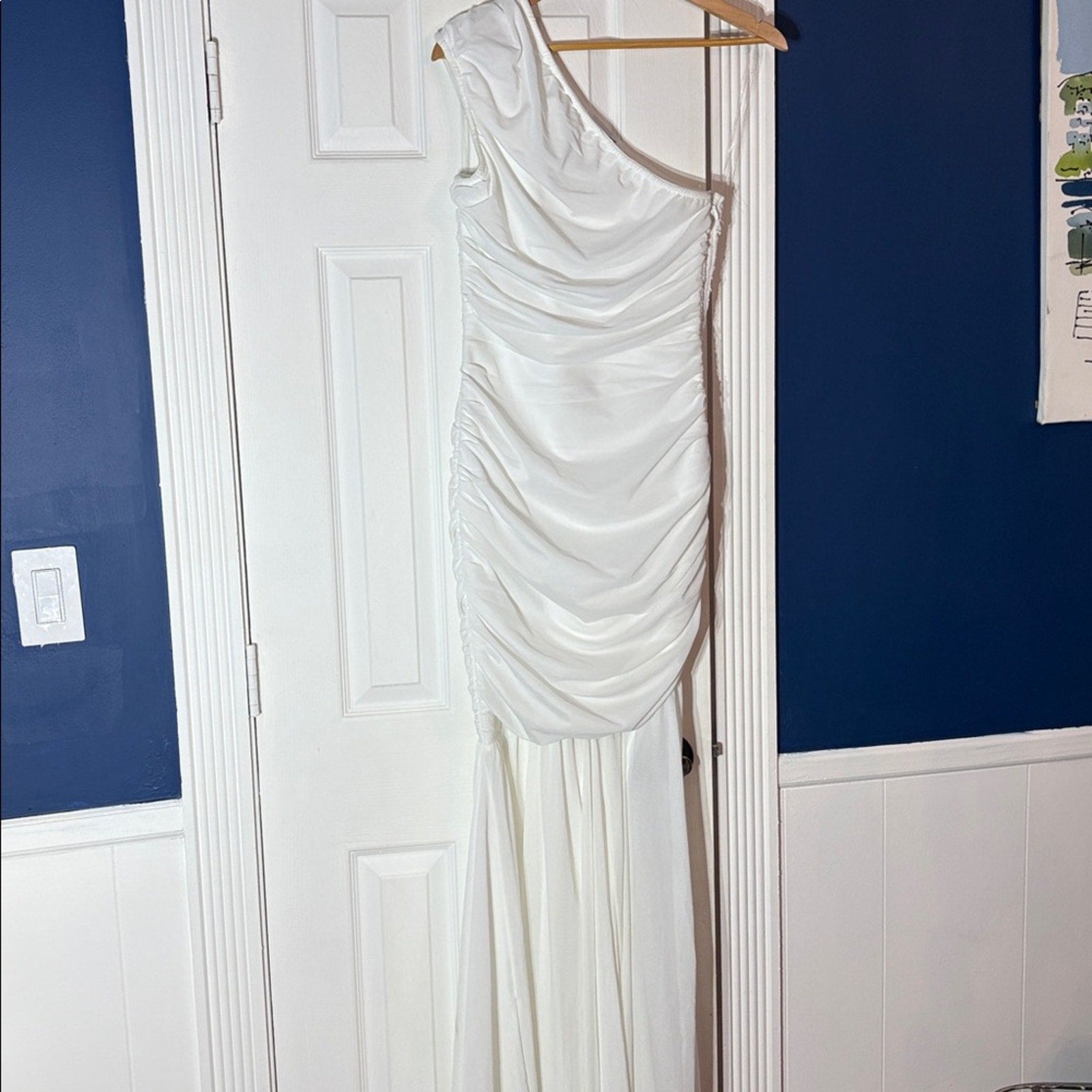 NEW Elliatt Vinna Ruched One Shoulder Gown Dress White - size small