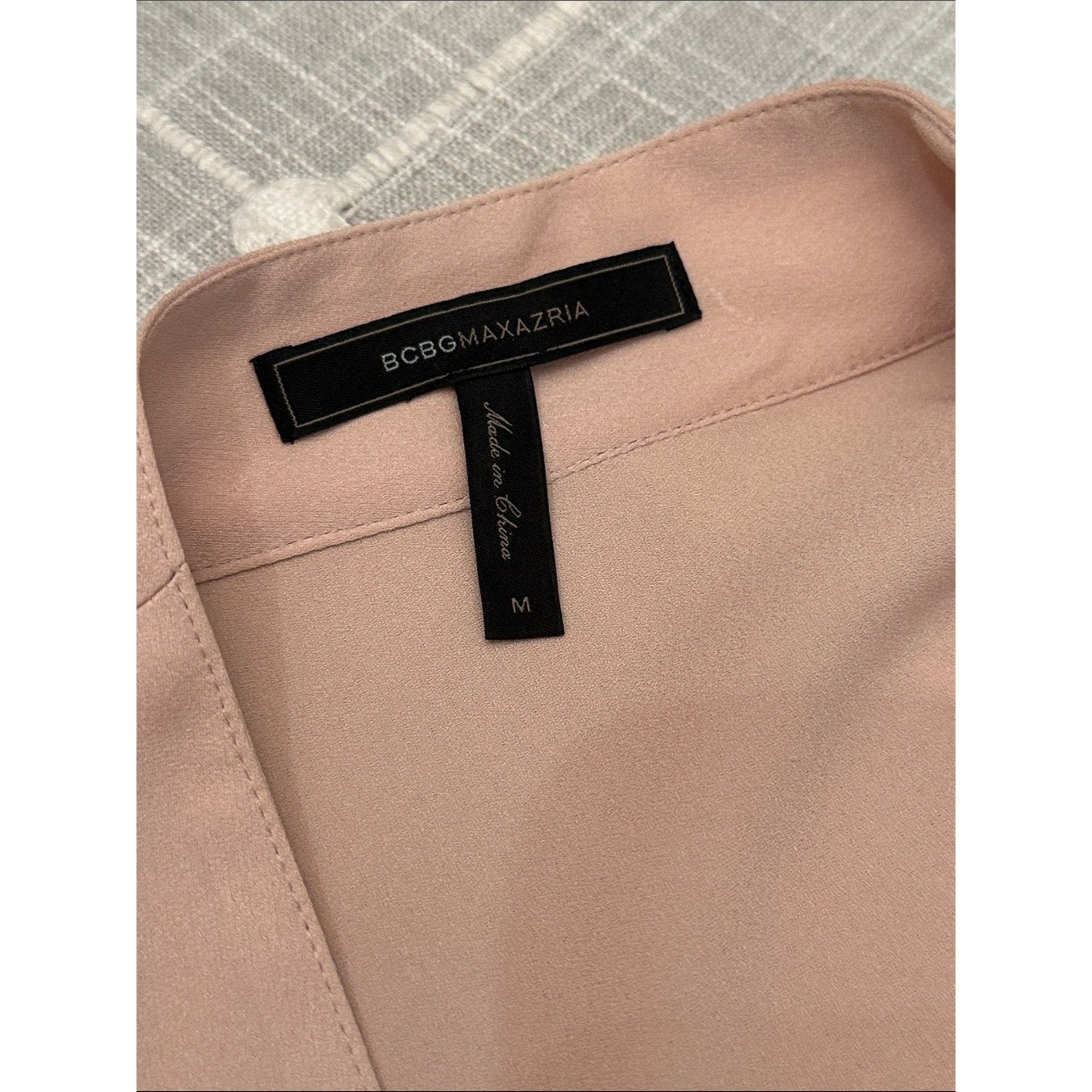 BCBG MaxAzaria Wrap Midi Dress in Bare Pink - M 🌟