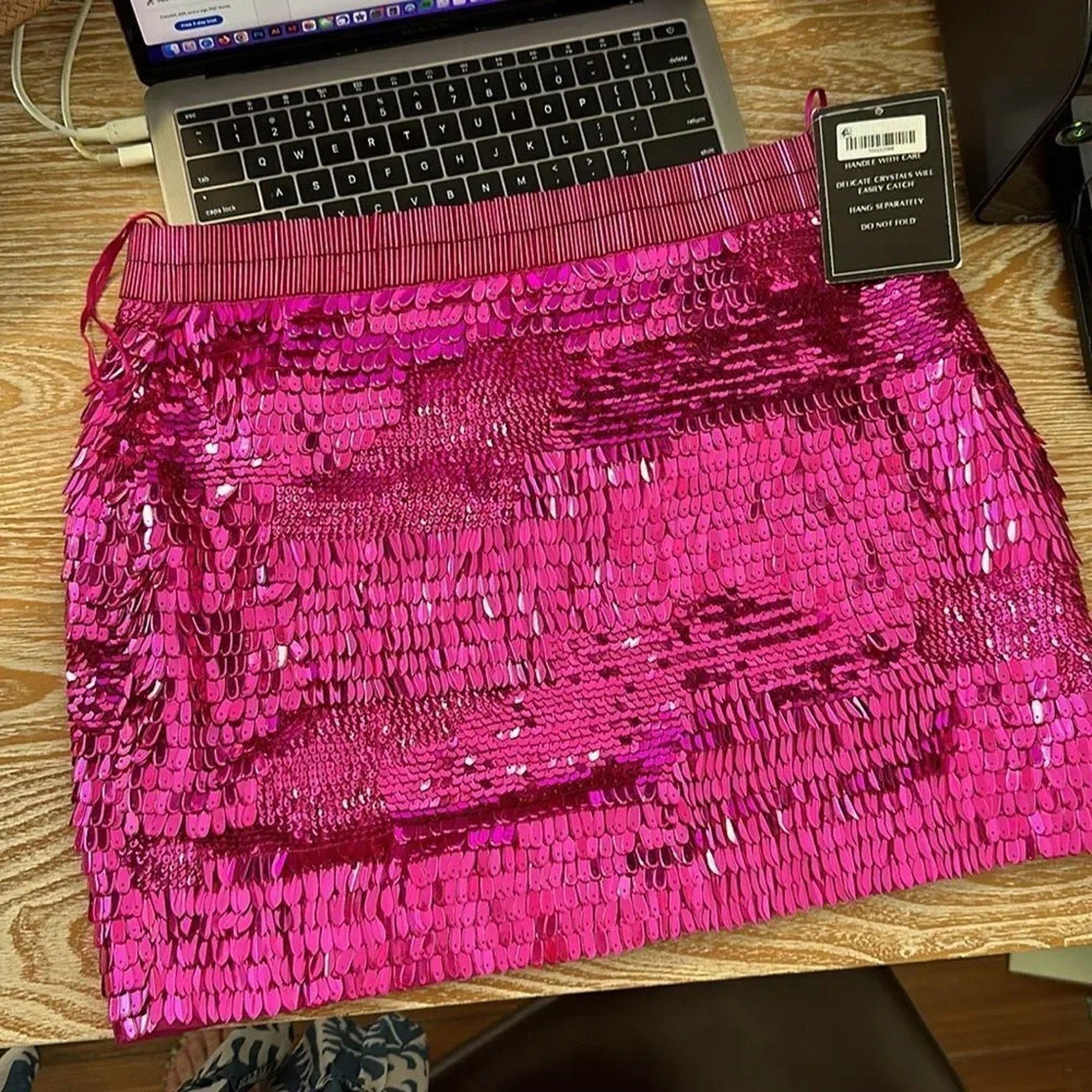 NWT Retrofete  ANSLEY LOW RISE FEATHER SEQUIN SKIRT - size large