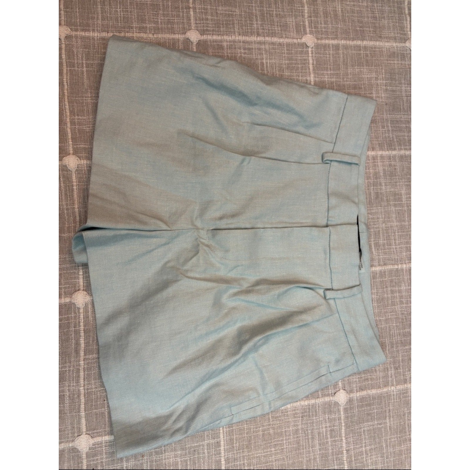 Alice + Olivia Conry Linen Pleated Short In Spring Sky - size 4 - NWT