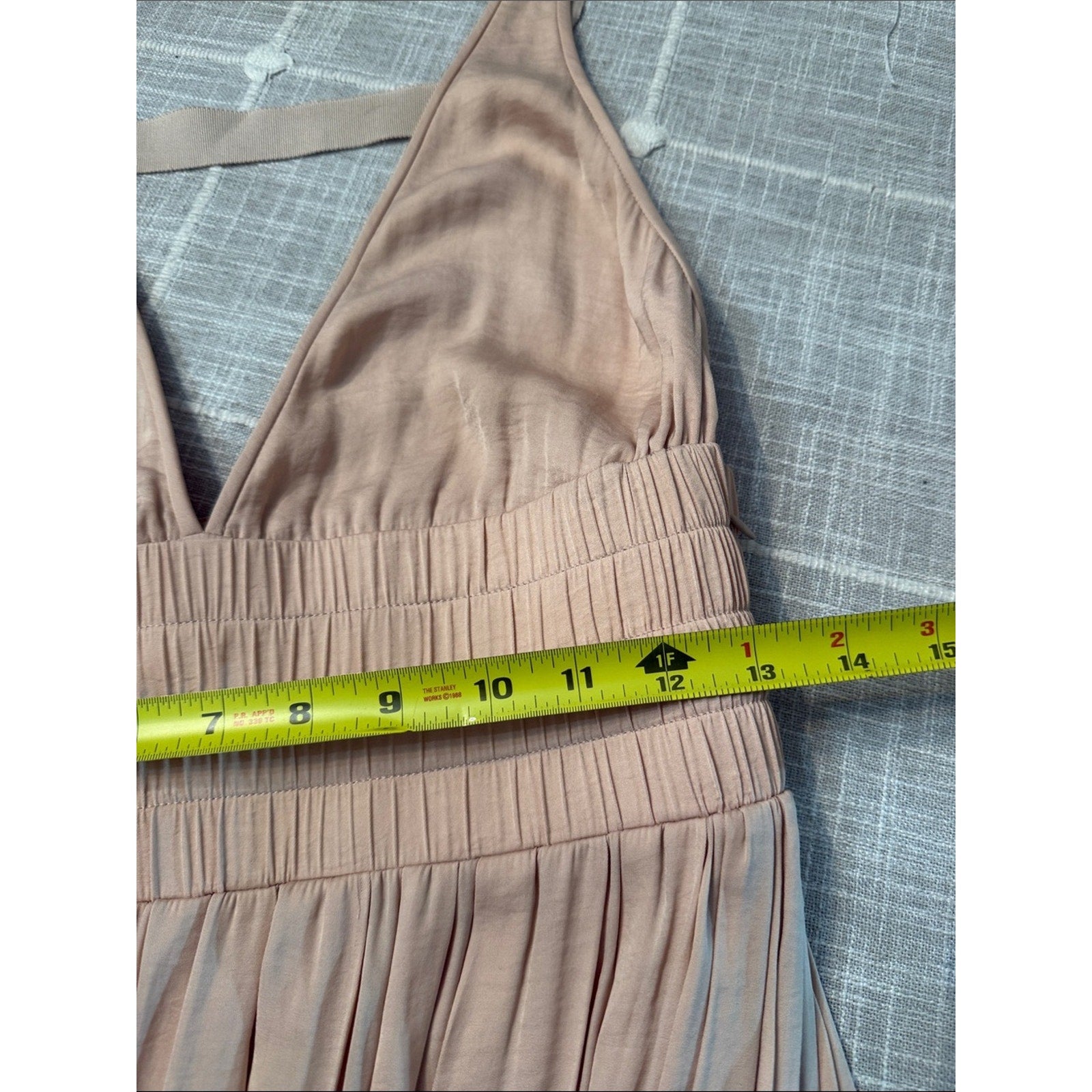 Elizabeth & James Plunge Maxi Dress - 6 🌟