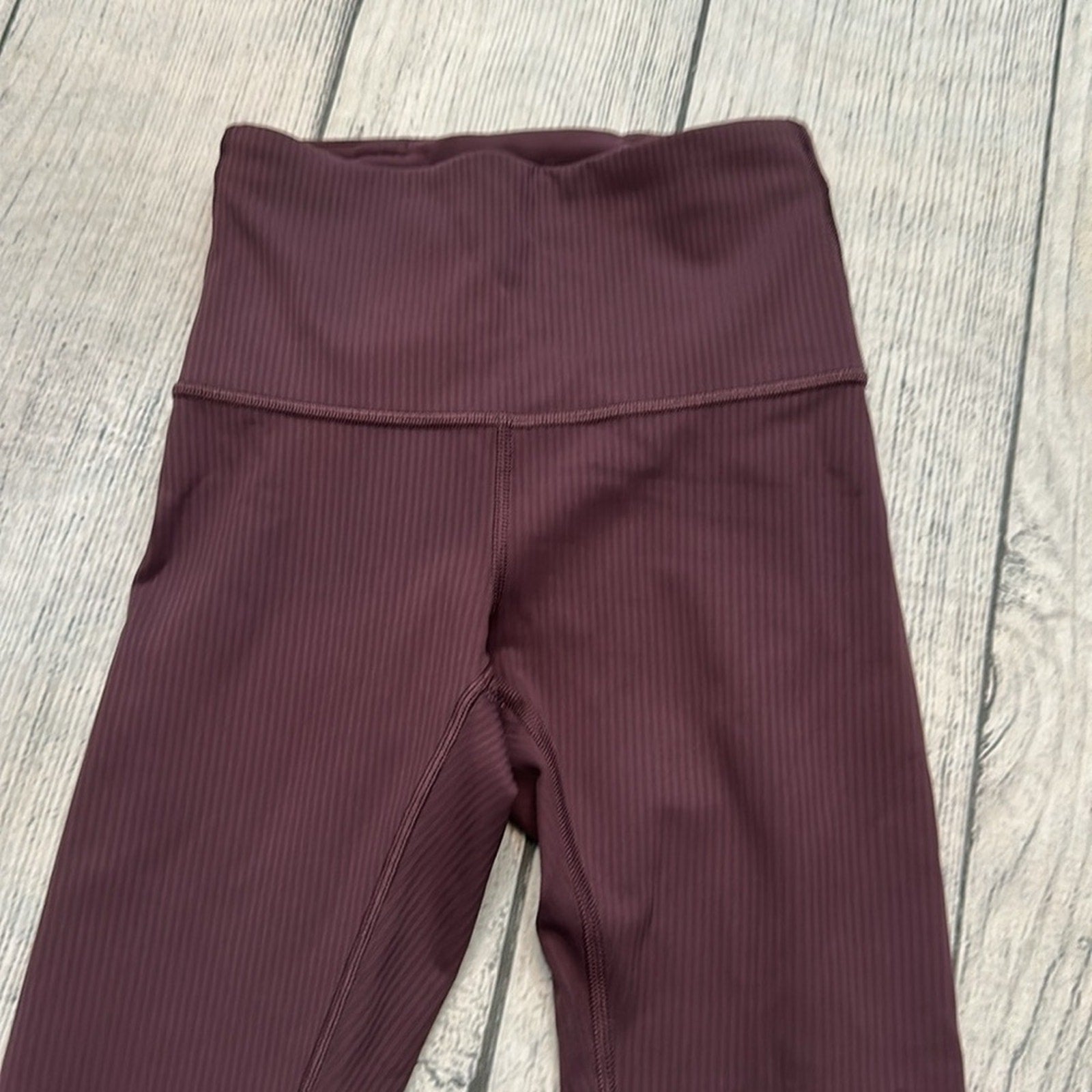 Lululemon Ribbed Dramatic Magenta Leggings - 0