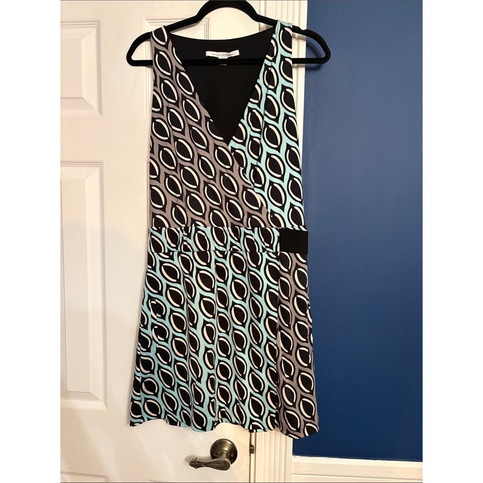 Diane Von Furstenberg Moriko Petal Weave Blue Silk Jersey Dress - size 8