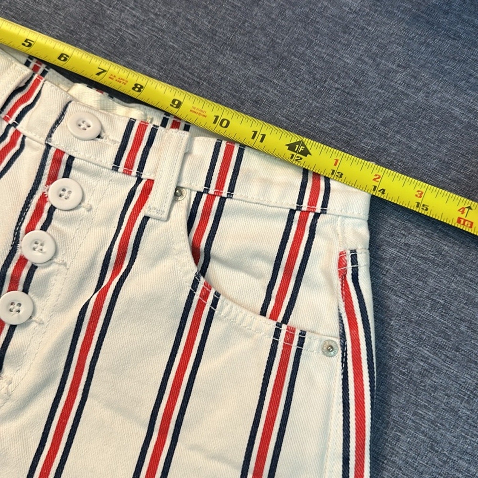 REFORMATION Charlie Grenada White, Red & Blue Striped Shorts Size 27