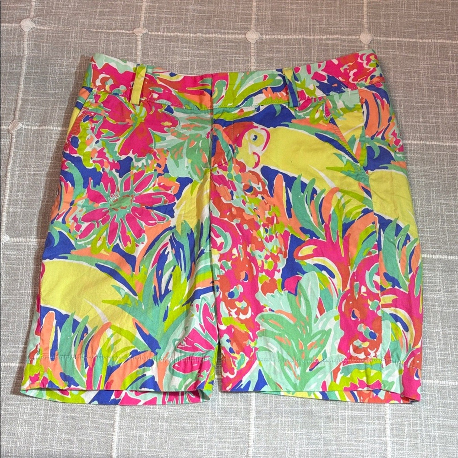 Lilly Pulitzer Chipper Casa Banana Print Bermuda Shorts - size 4