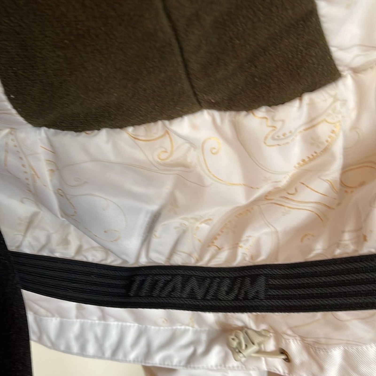 Columbia women titanium Omni-tech Jacket - size L