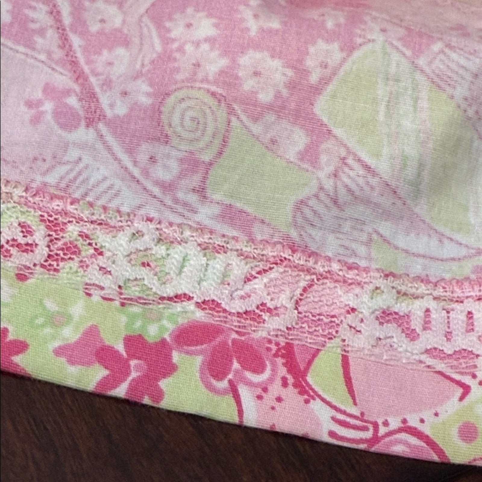 Lilly Pulitzer "Beach, Blanket, Bingo" Pink & Green Stretch Skirt - size 6