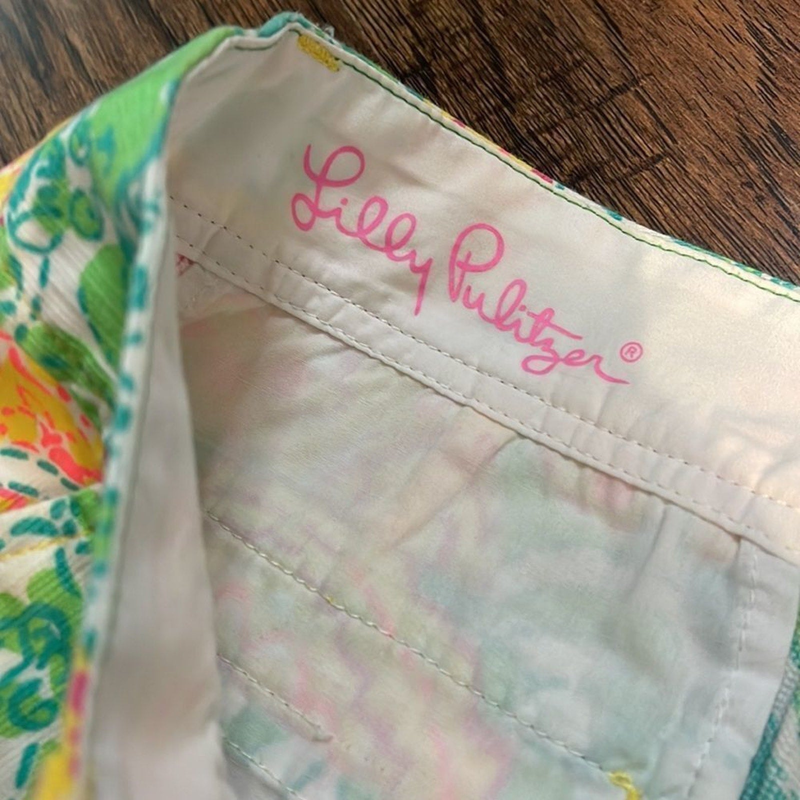 Lilly Pulitzer Walsh Pop Goes The Lemur Yellow Turquoise Paisley Shorts Size 2