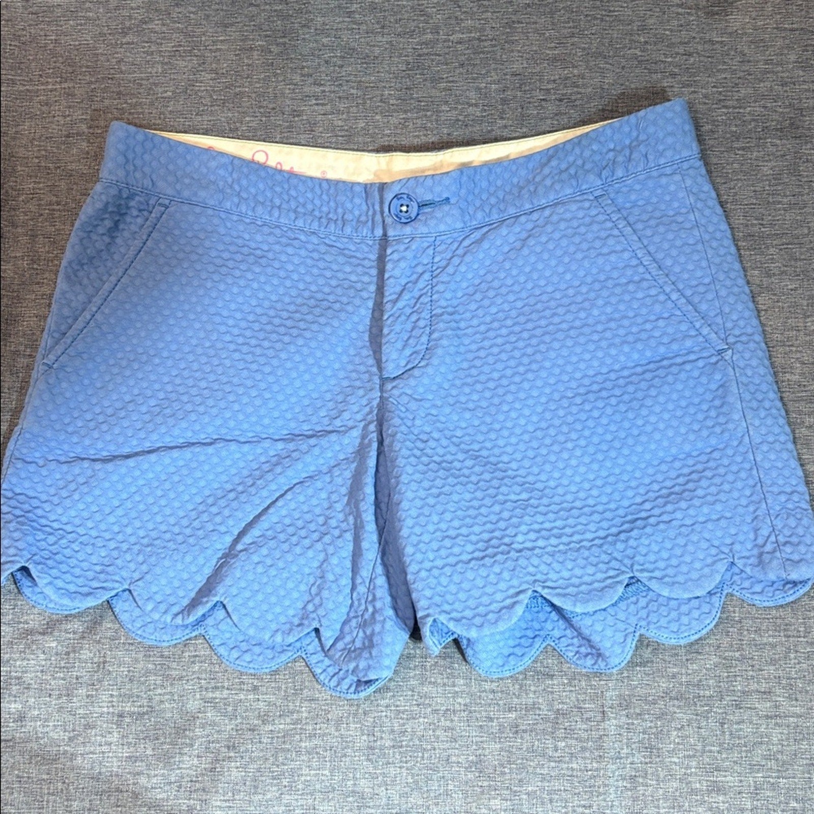 Lilly Pulitzer Blue Scalloped Textured Shorts - size 00